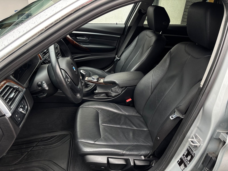 BMW 320 d Luxury Line -LED-Navi-Leder-TOP Zustand — photo 5