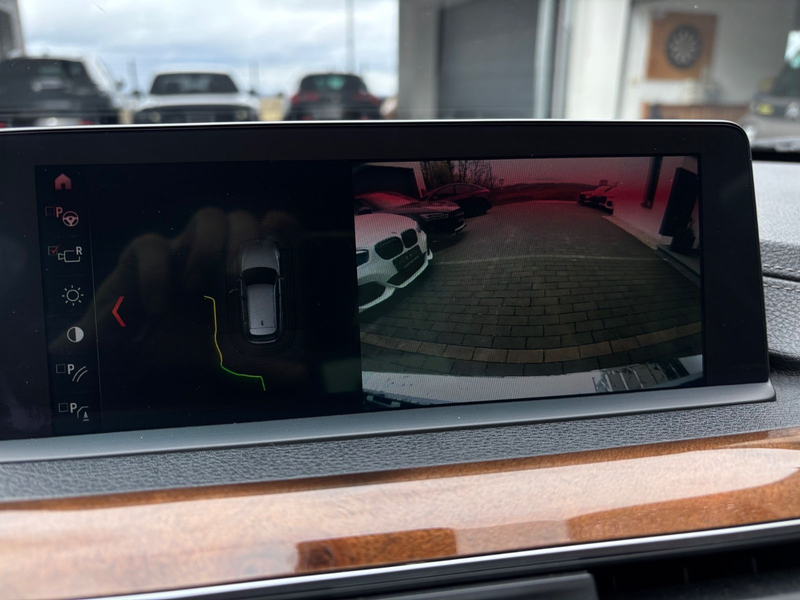 BMW 320 d Luxury Line -LED-Navi-Leder-TOP Zustand — photo 12