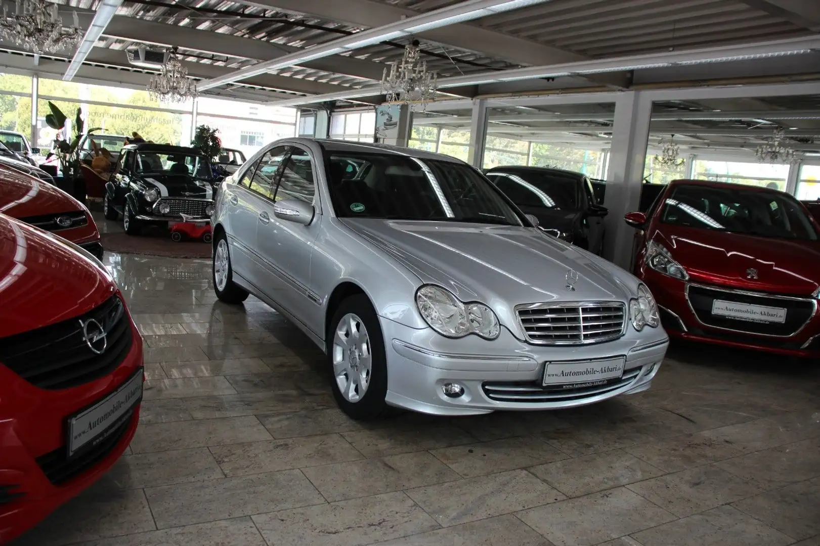 Mercedes-Benz C 180 Kompressor Lim. *Top-Zustand* Silber - 2