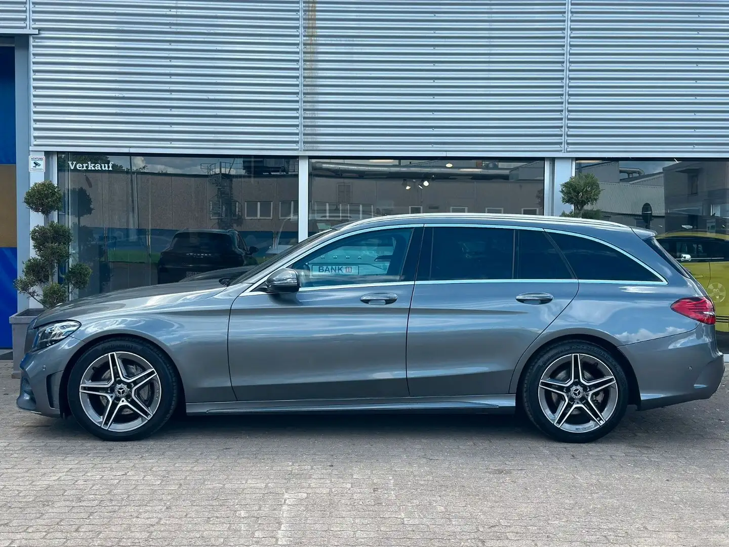 Mercedes-Benz C 220 d | AMG Line | Kamera | AHK | Leder |1.Hand Gris - 2