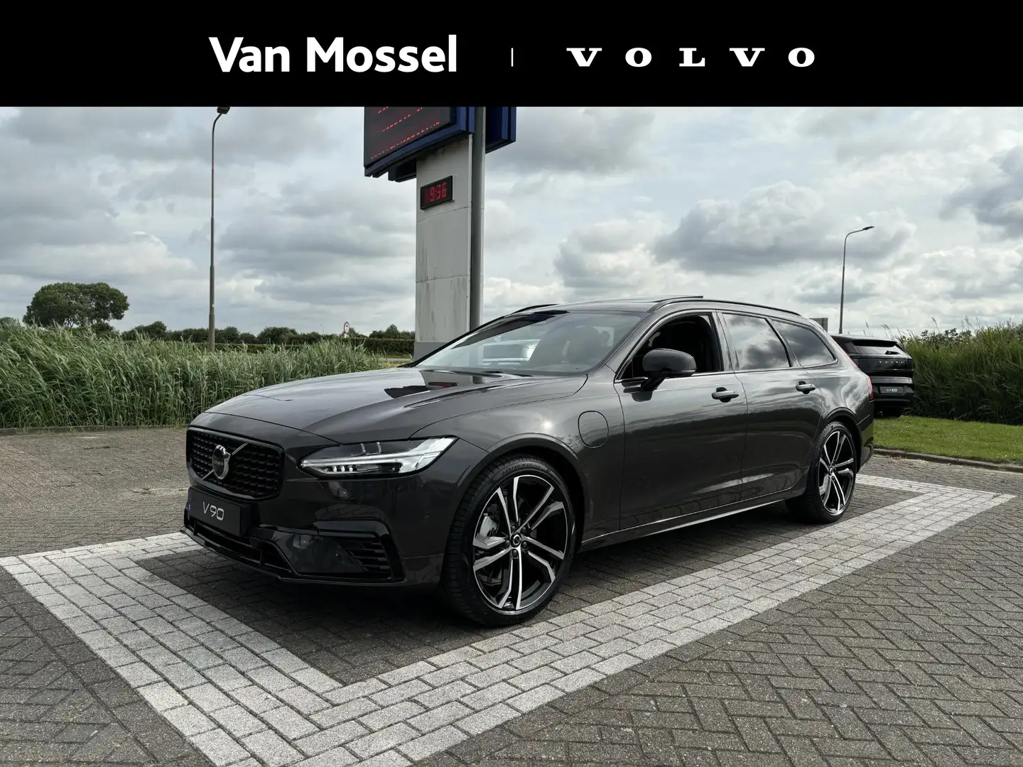 Volvo V90 T8 Plug-in hybrid AWD Ultra Executive Edition | Mo Gris - 1