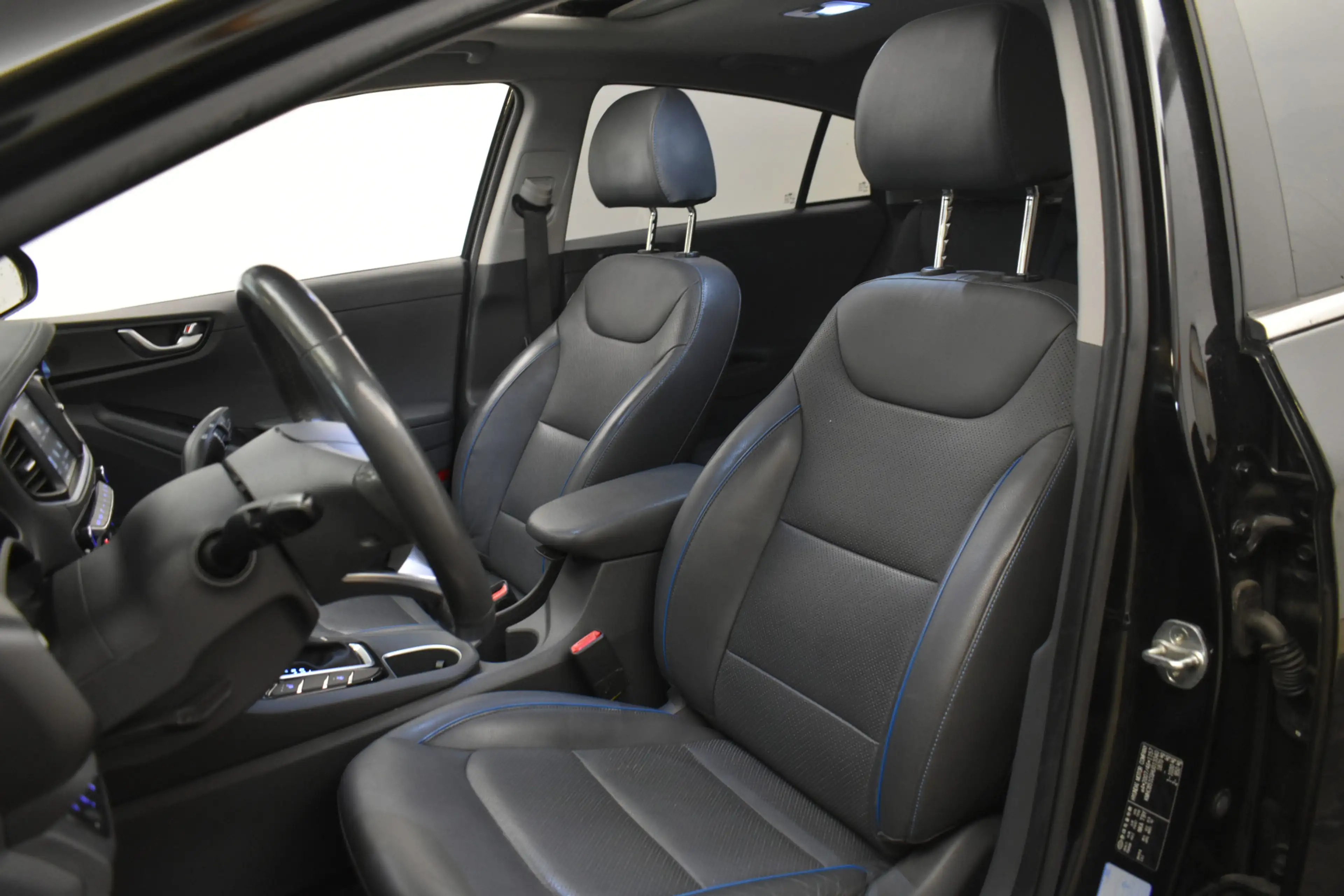 Hyundai IONIQ 1.6 GDi Premium Leer Pano PDC Elk. Stoel Adap Crui — photo 6