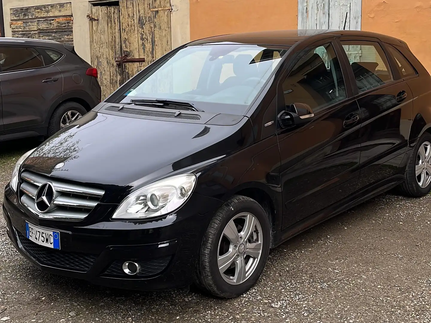 Mercedes-Benz B 180 Nero - 1