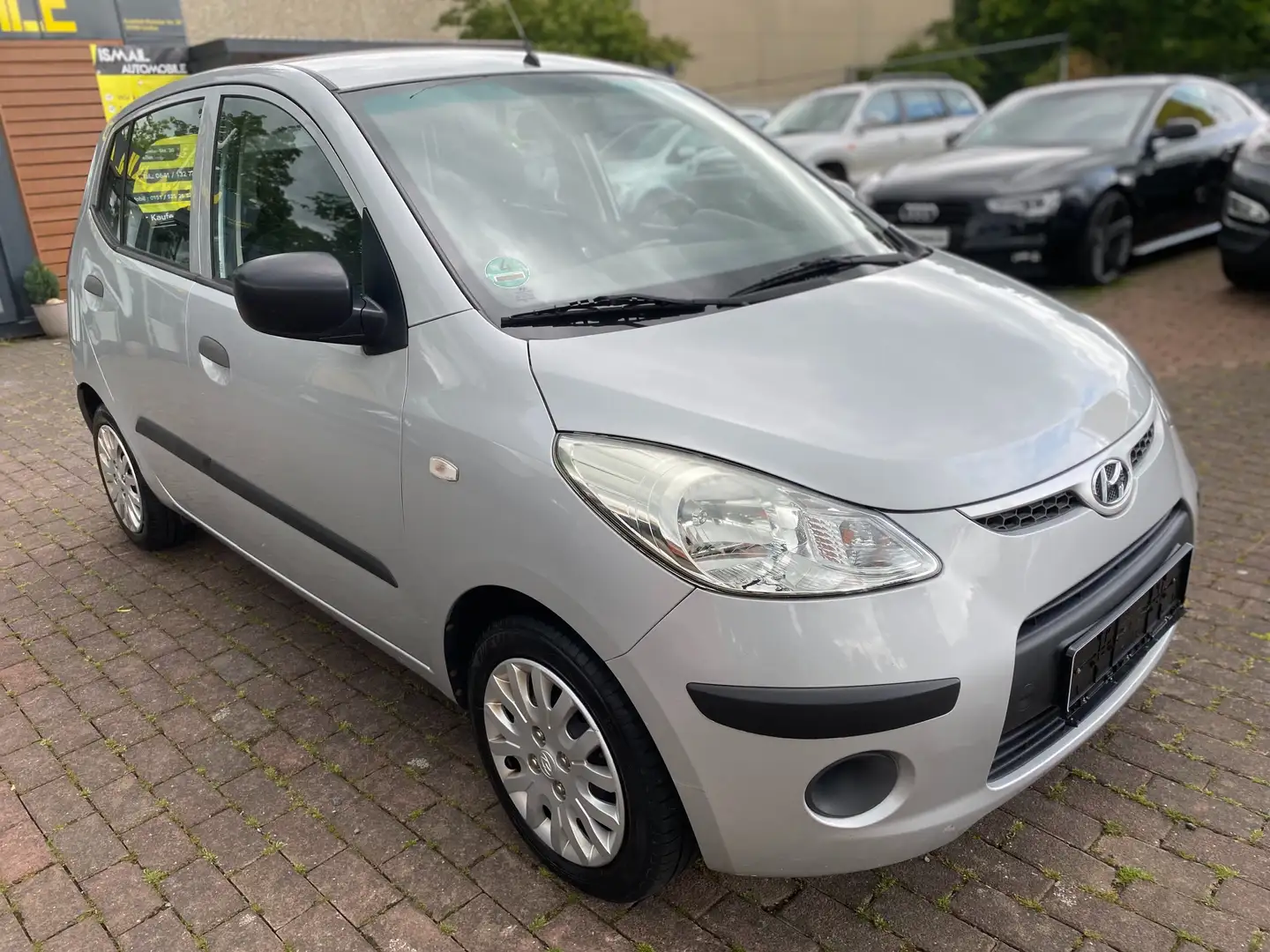 Hyundai i10 Edition+/1.Hand/Neu TÜV/Klima Grau - 1