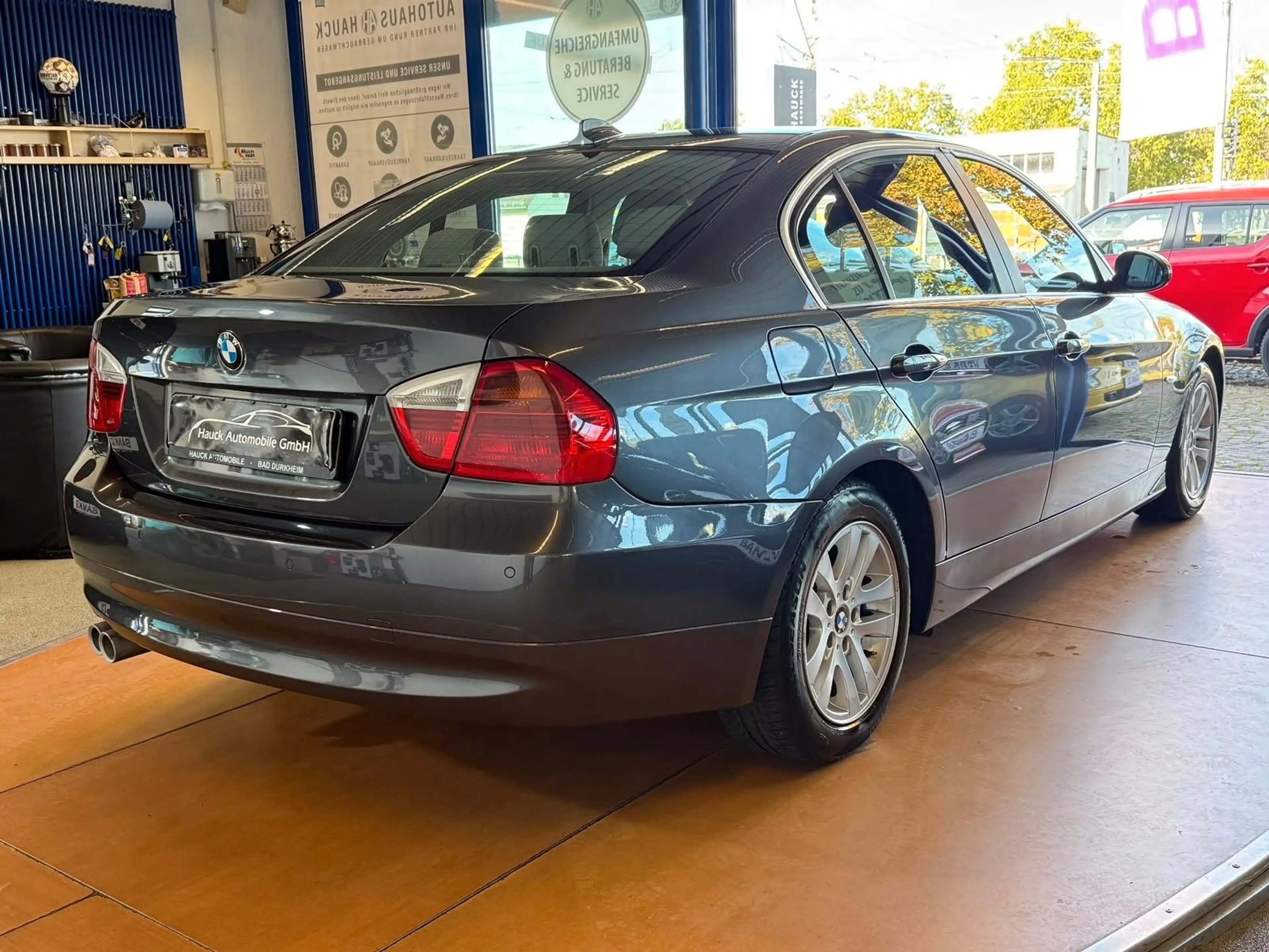 BMW 325 i Limousine 1. Hand / Navi / Xenon / Sitzheiz — photo 5