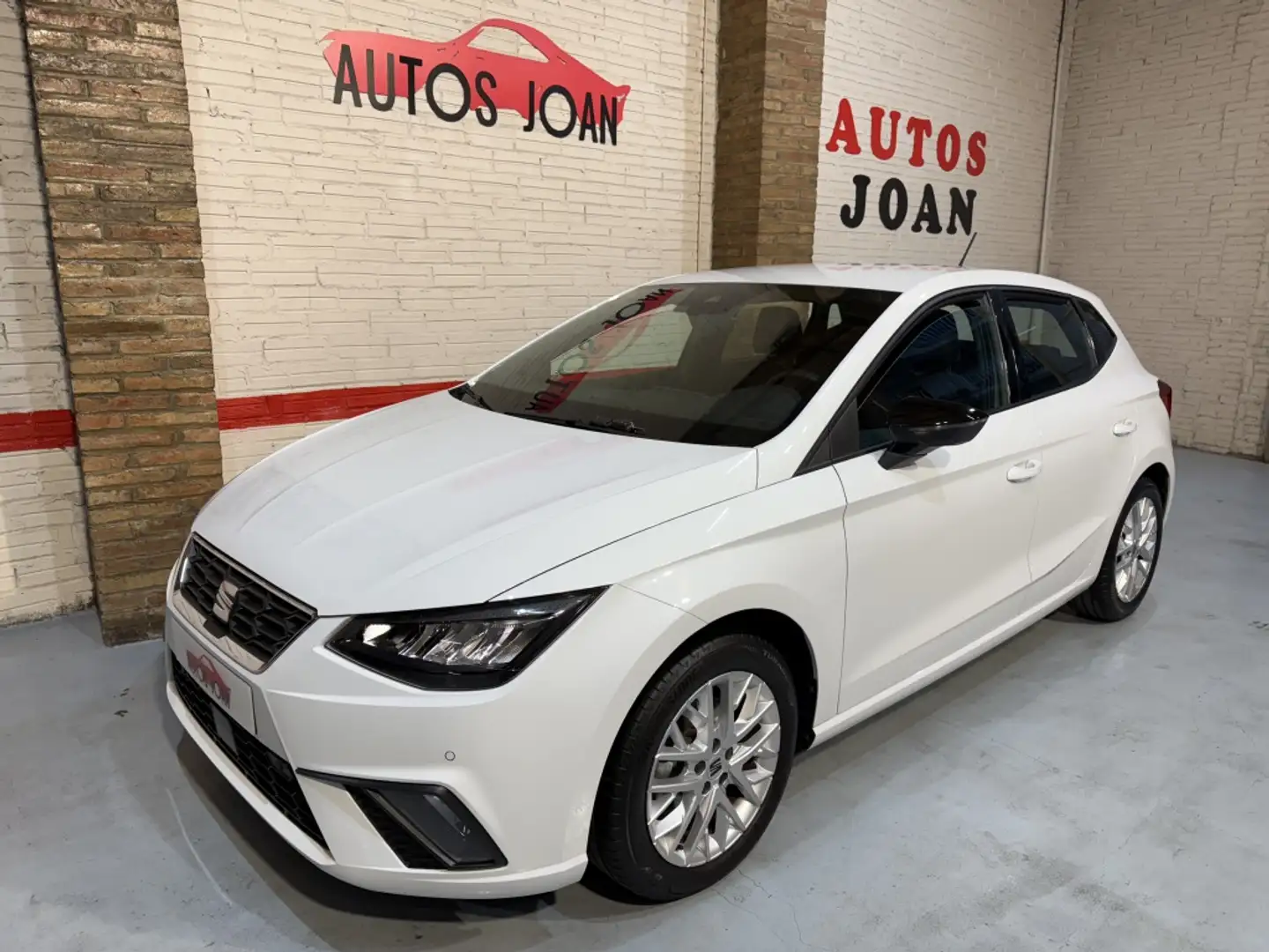 SEAT Ibiza 1.0 TSI S&S FR XS 115 Blanc - 1