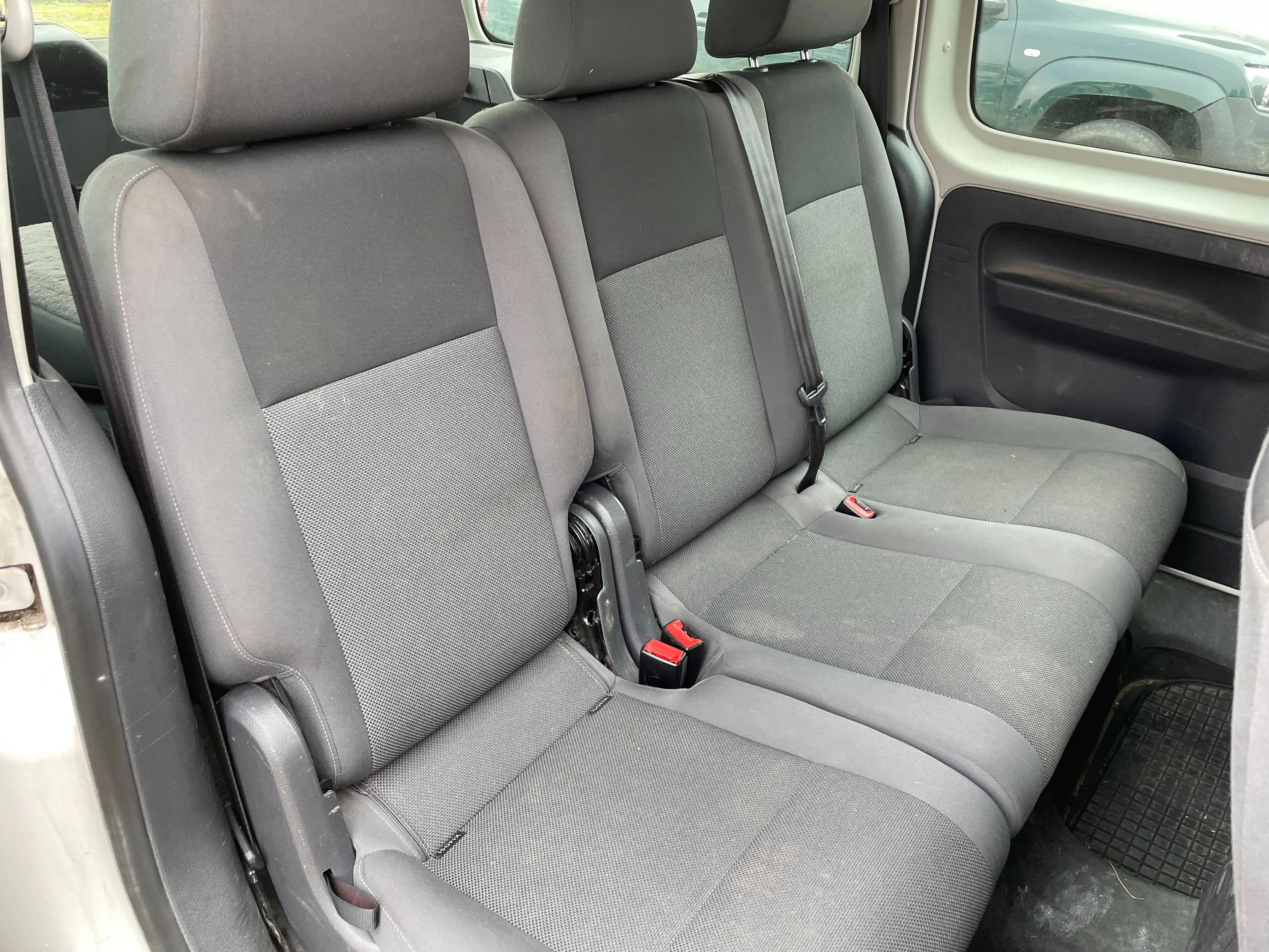 Volkswagen Caddy Maxi Trendline 4Motion — photo 15