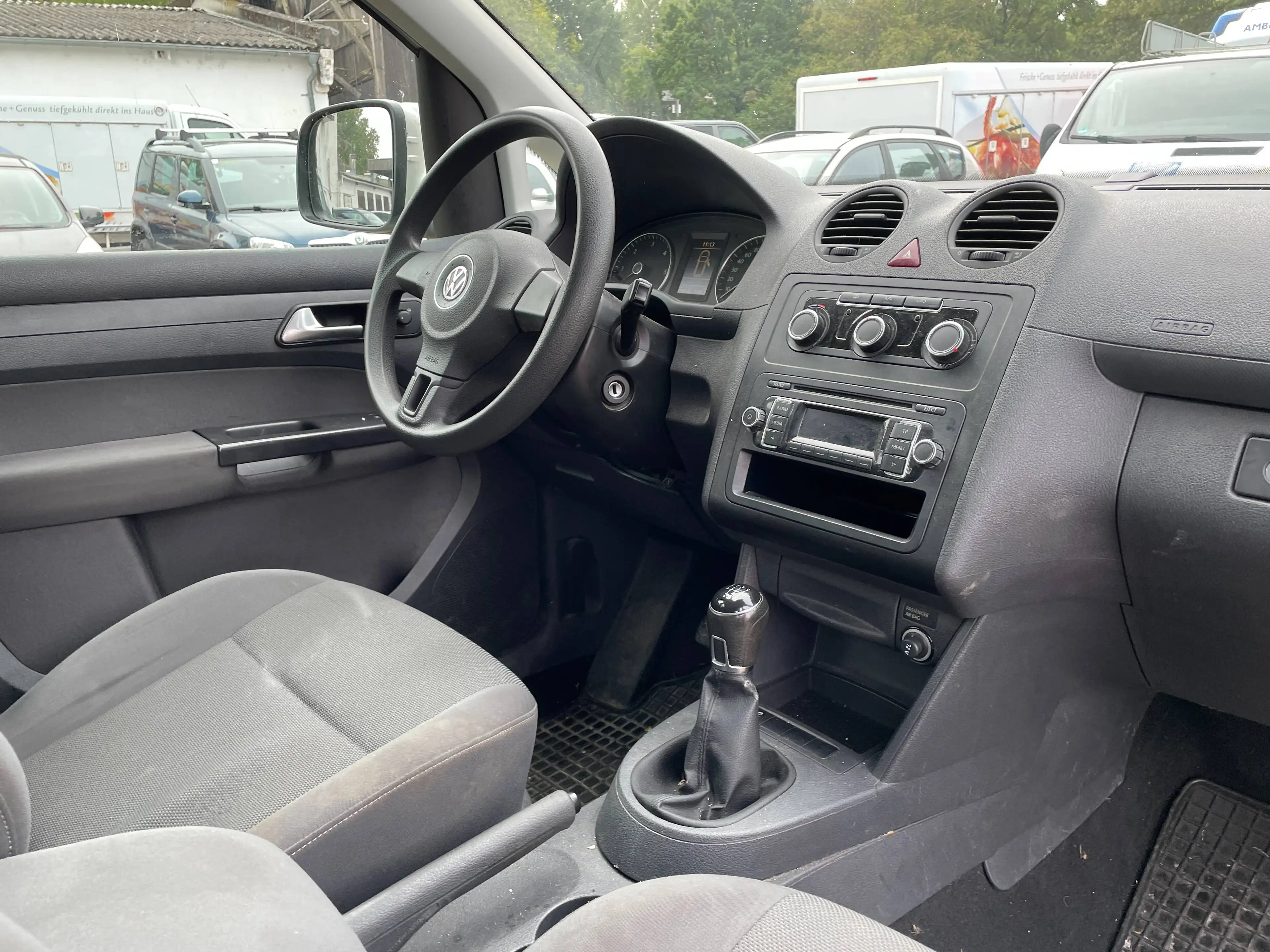 Volkswagen Caddy Maxi Trendline 4Motion — photo 14