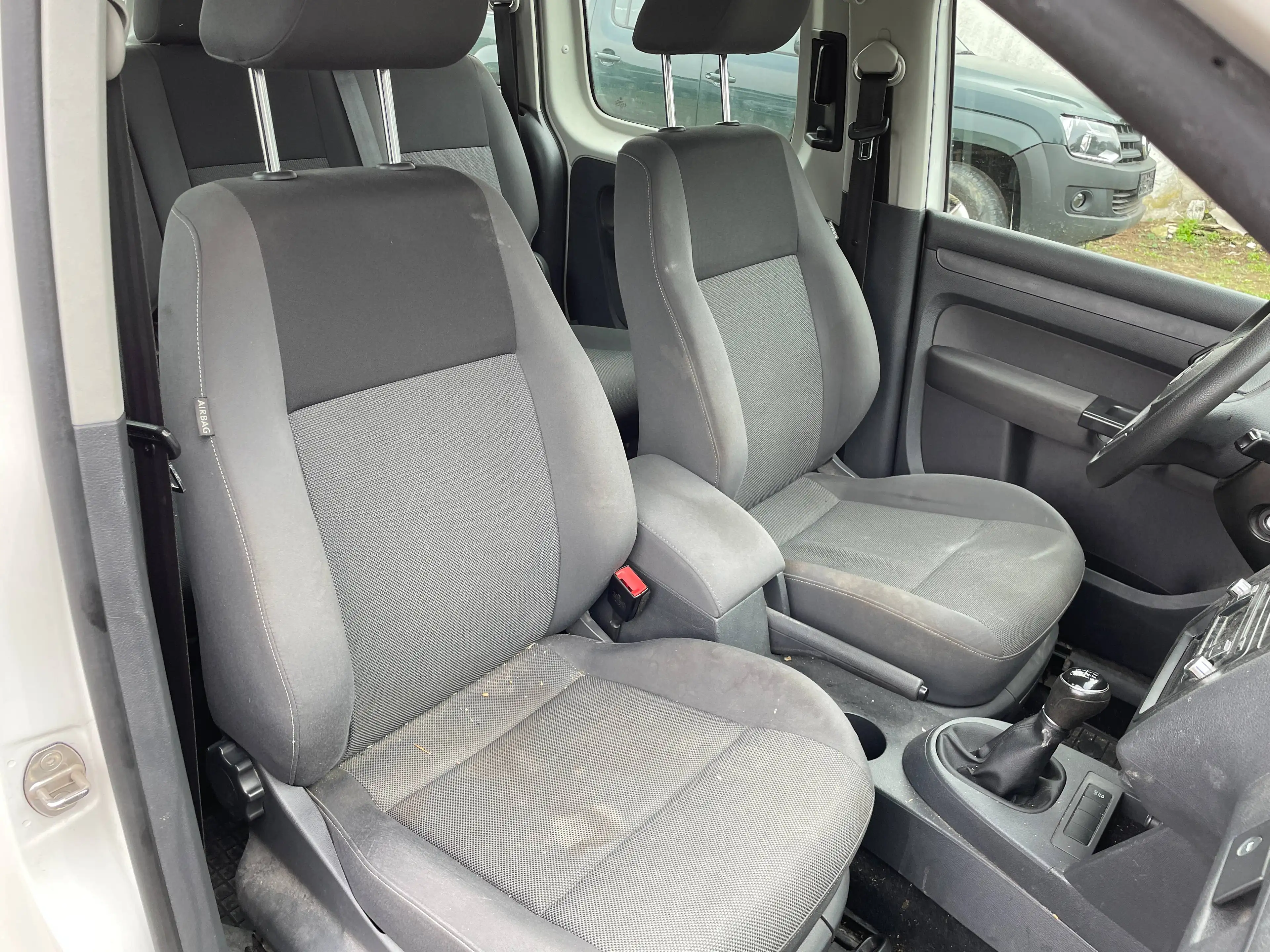 Volkswagen Caddy Maxi Trendline 4Motion — photo 13