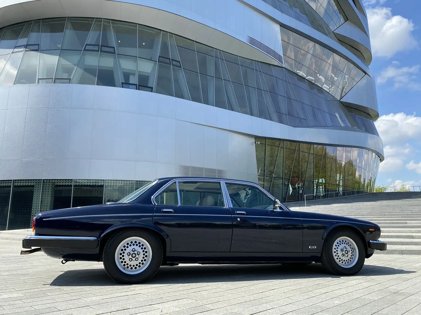 Jaguar XJ12 Blau - 2