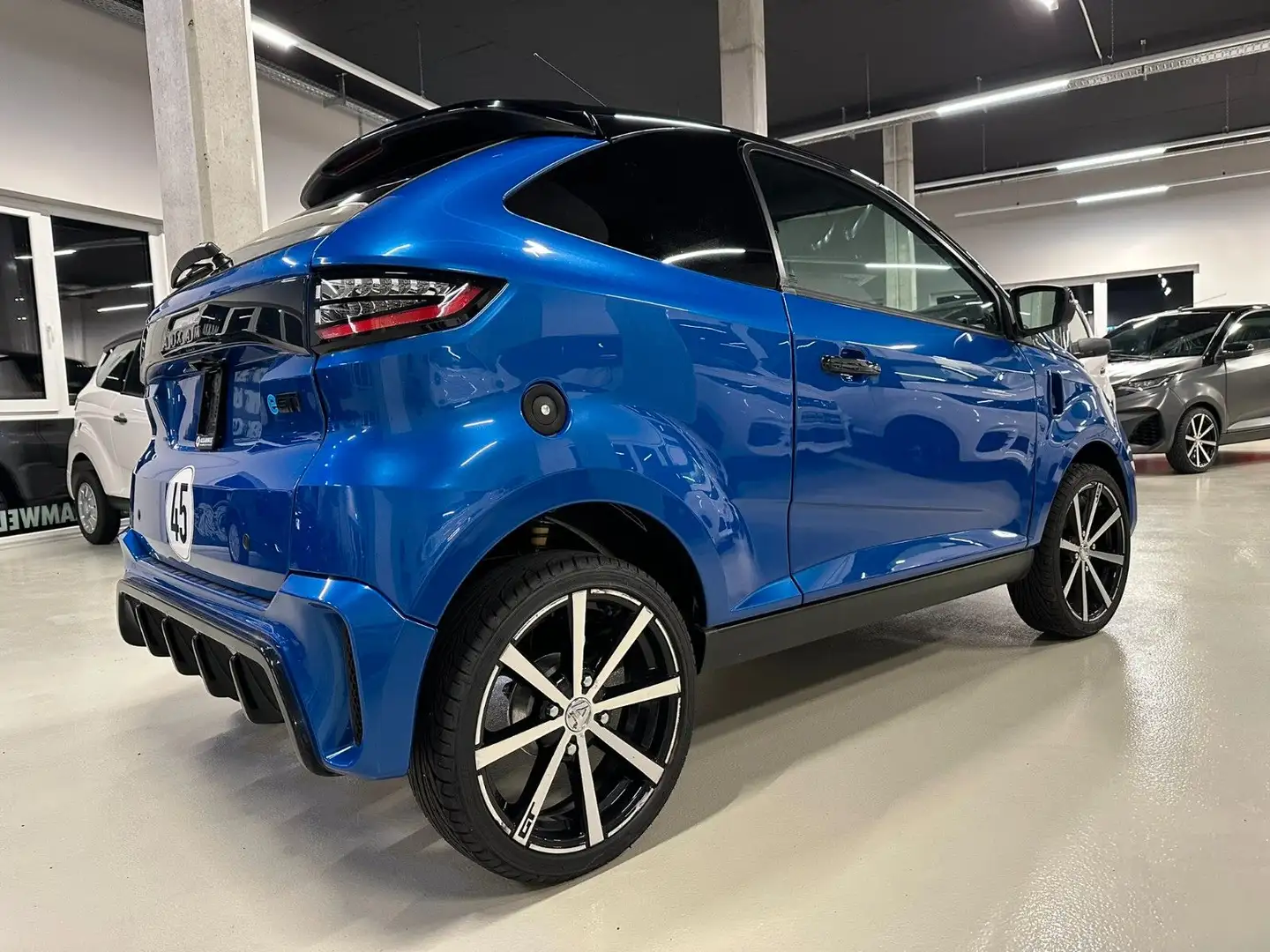 Aixam Elektro Coupé GTI *inkl. Standheizung Blau - 2