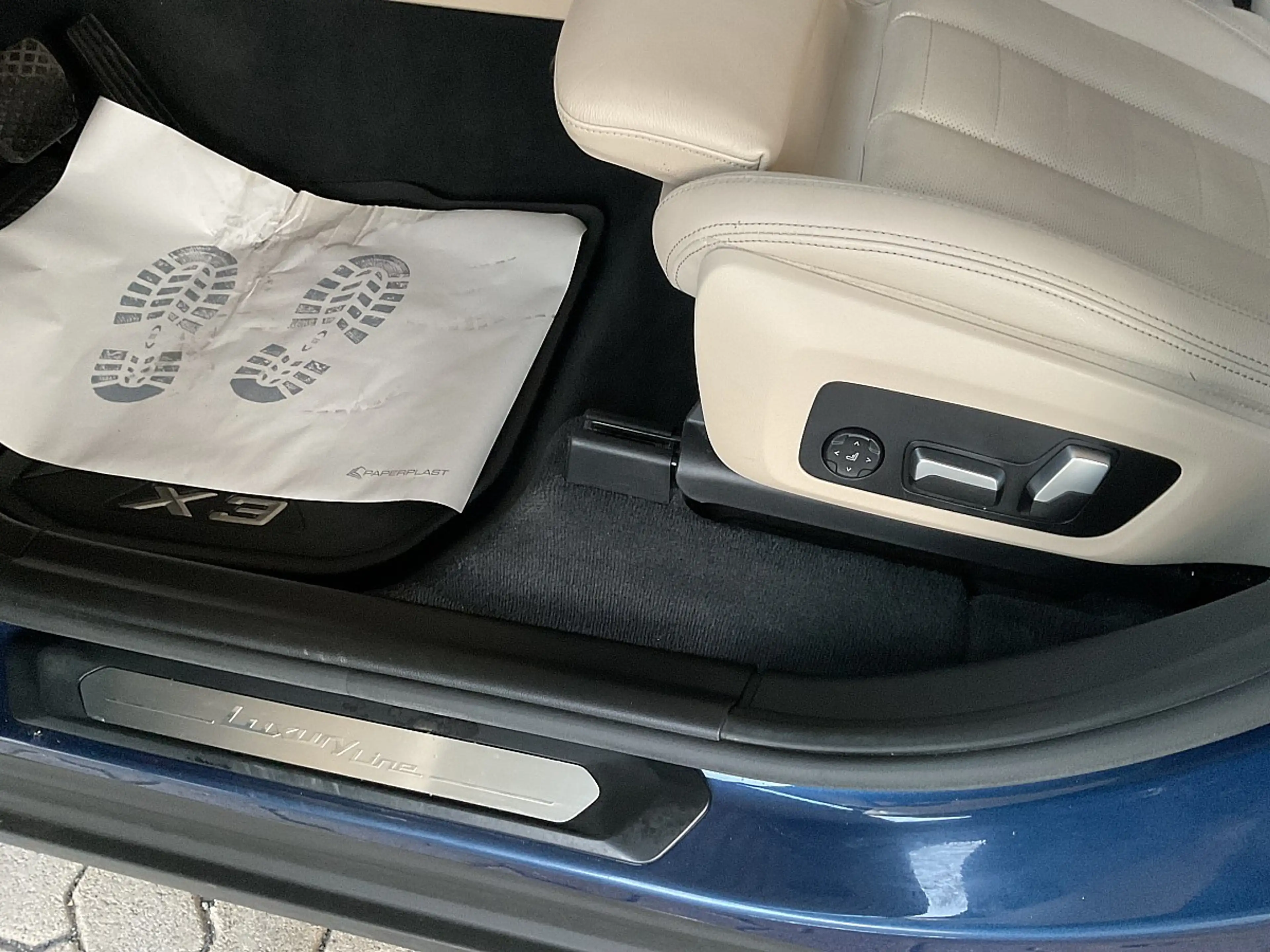 BMW X3 xDrive 25d Luxury Line Aut. — photo 8