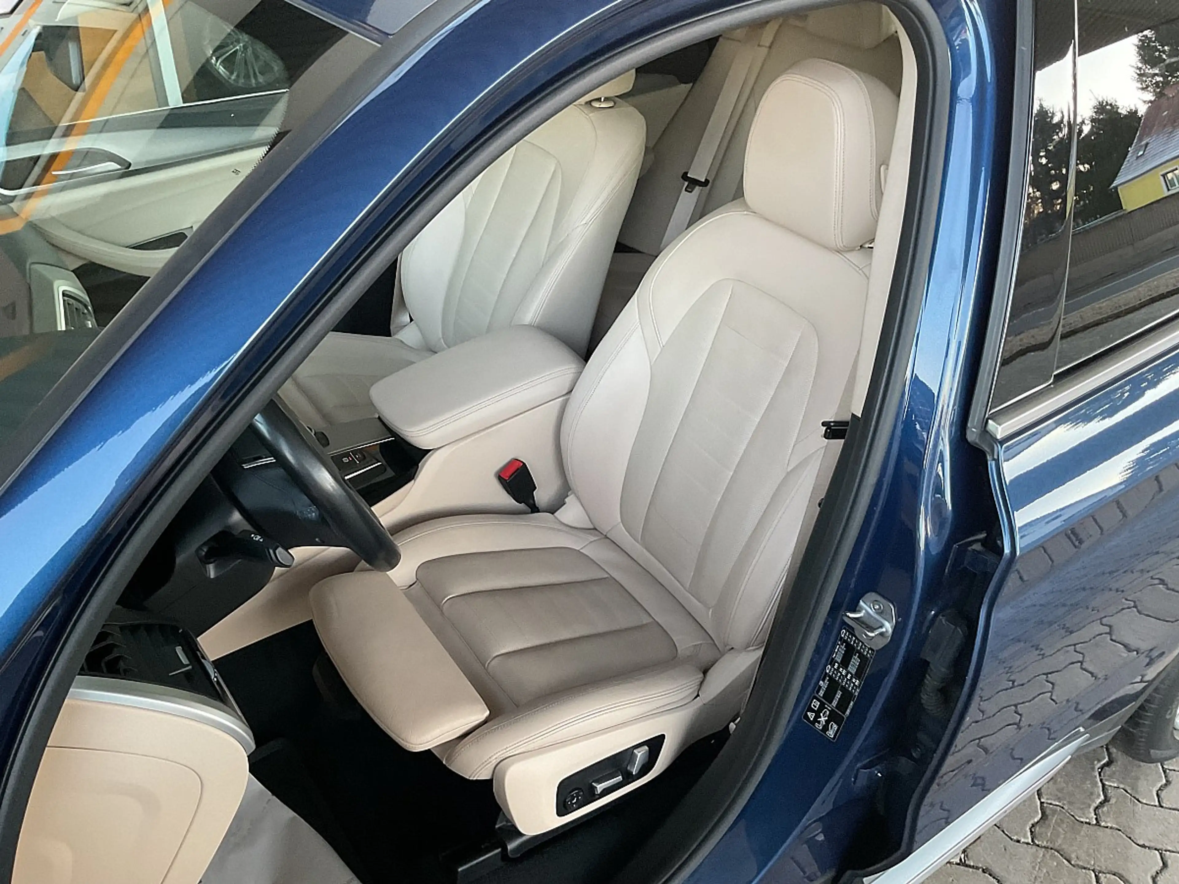 BMW X3 xDrive 25d Luxury Line Aut. — photo 7