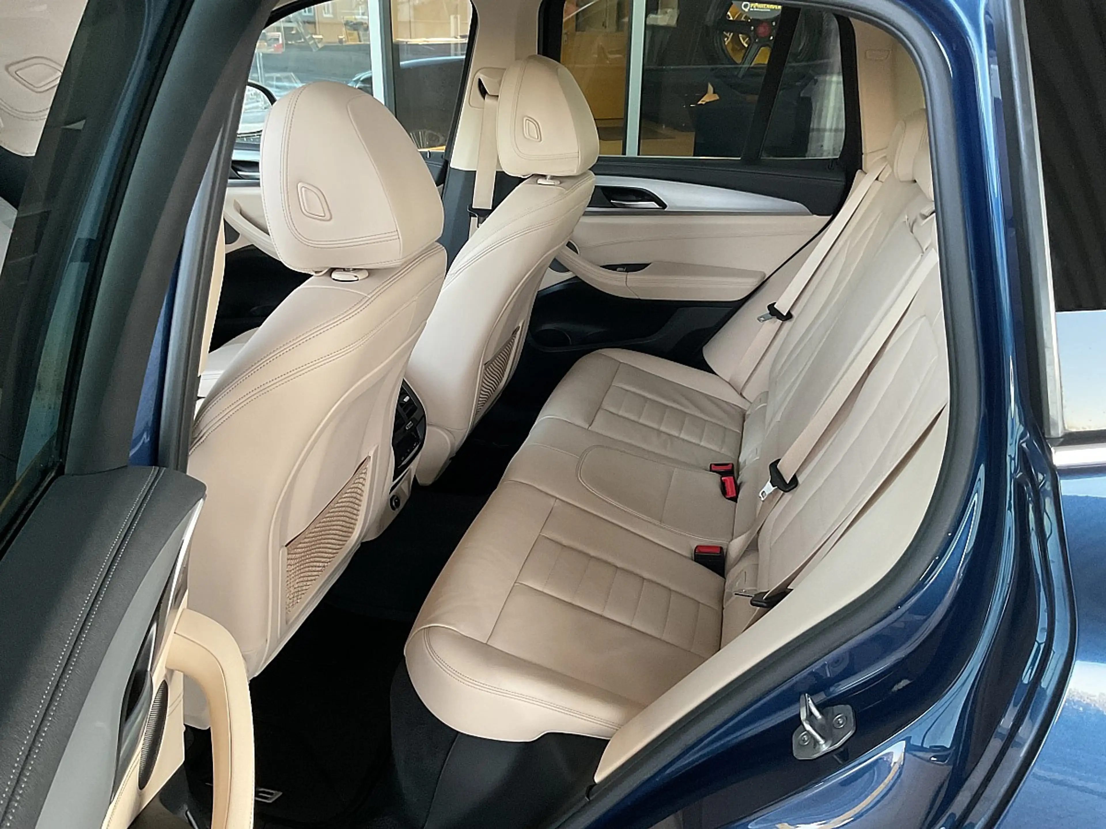 BMW X3 xDrive 25d Luxury Line Aut. — photo 10