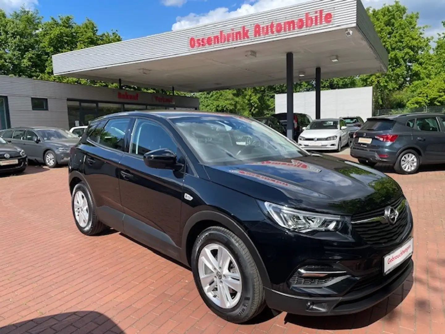 Opel Grandland X Business Edition Autom*Navi*PDC*CAM* Schwarz - 1