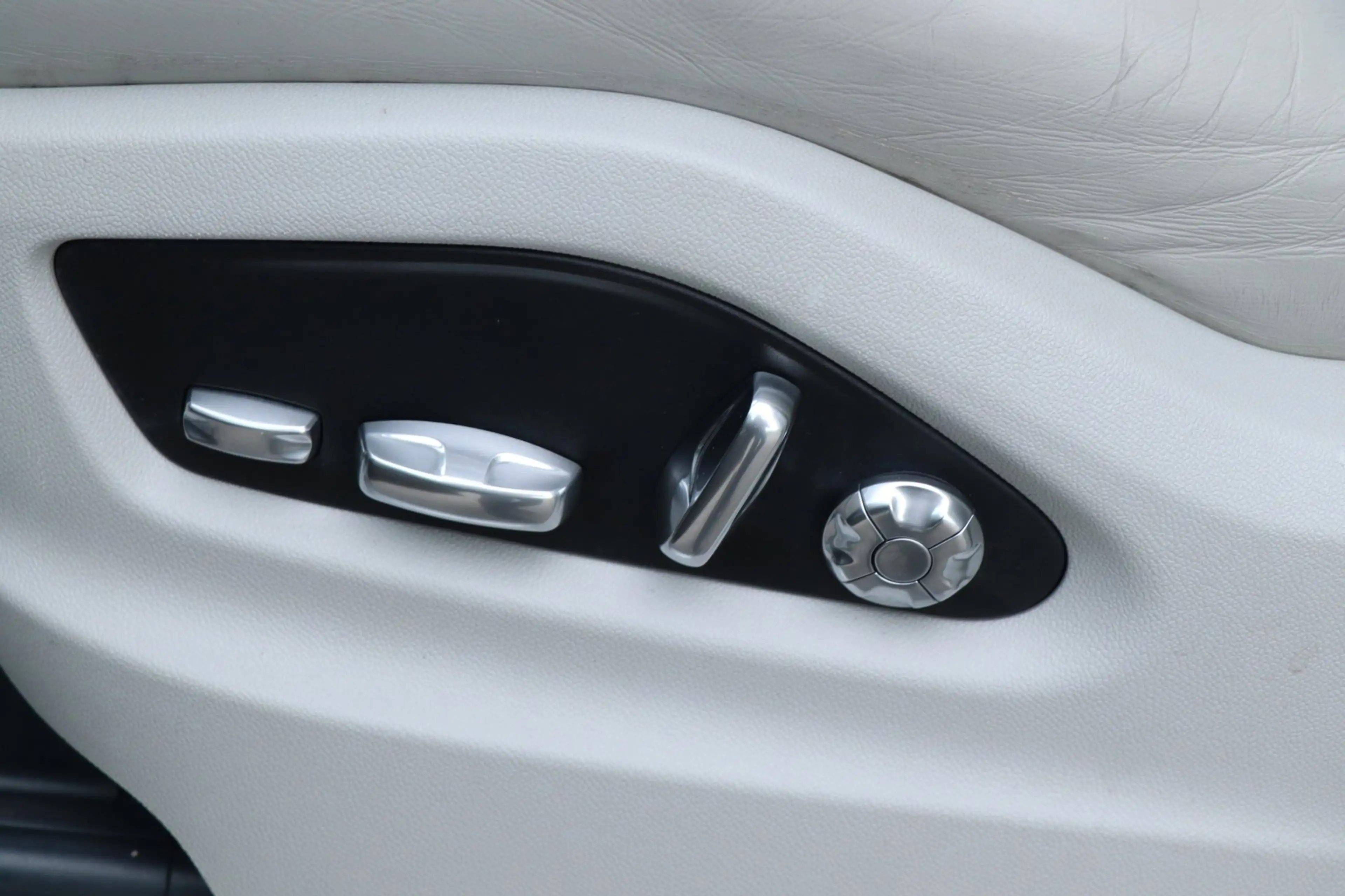 Porsche Cayenne Coupé 3.0 E-Hybrid | Sport Chrono | ACC | Bose | S — photo 18
