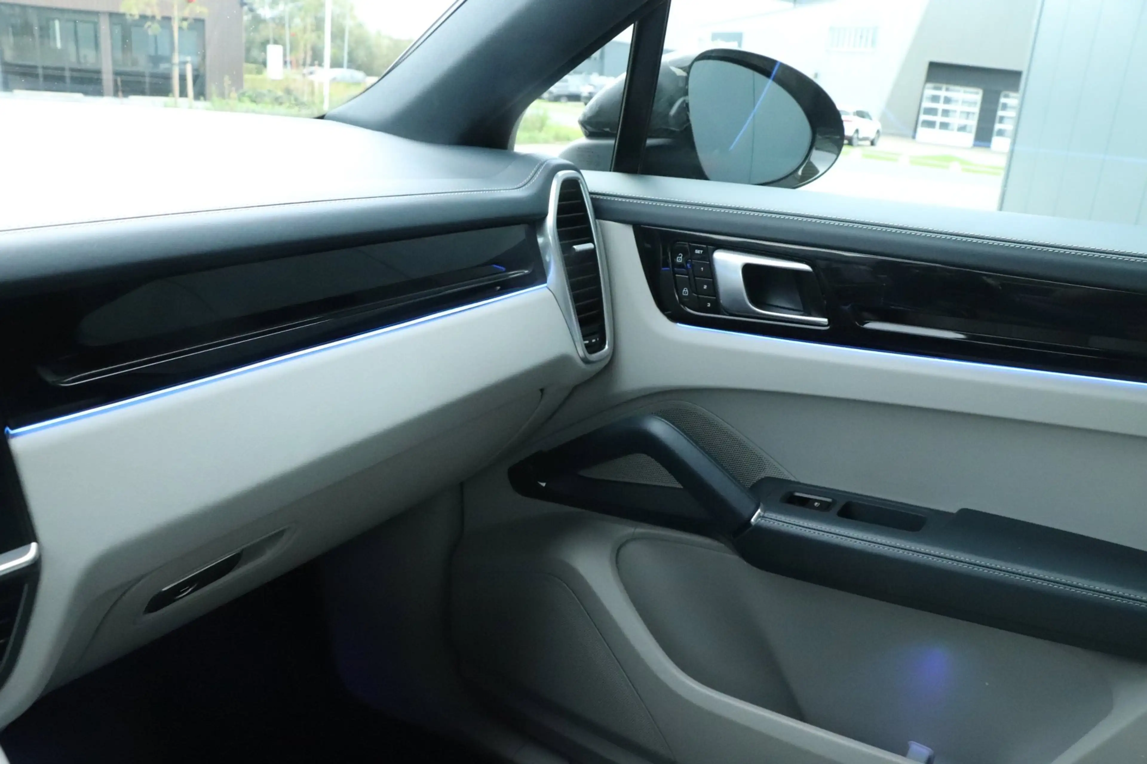 Porsche Cayenne Coupé 3.0 E-Hybrid | Sport Chrono | ACC | Bose | S — photo 29