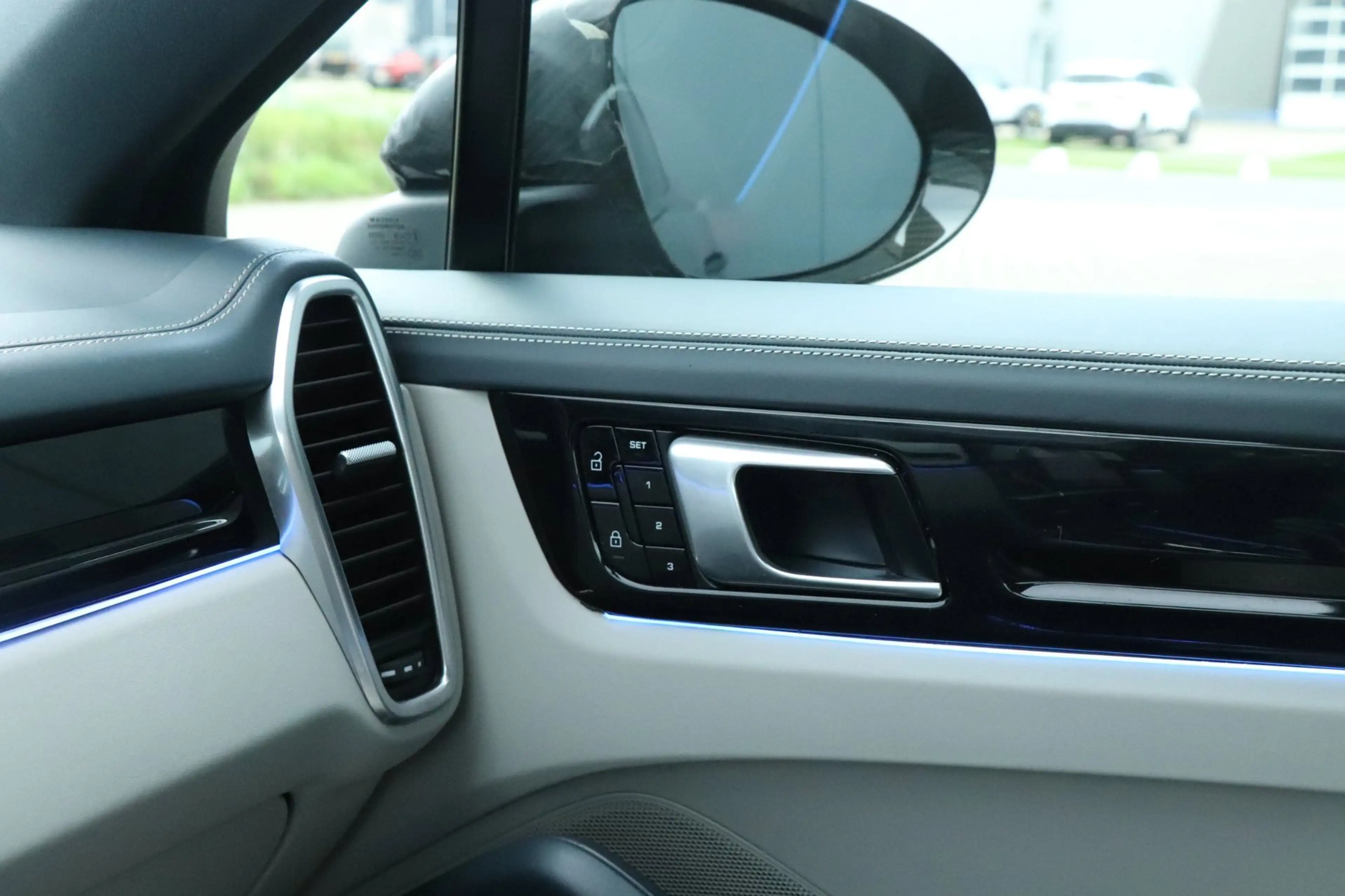 Porsche Cayenne Coupé 3.0 E-Hybrid | Sport Chrono | ACC | Bose | S — photo 30