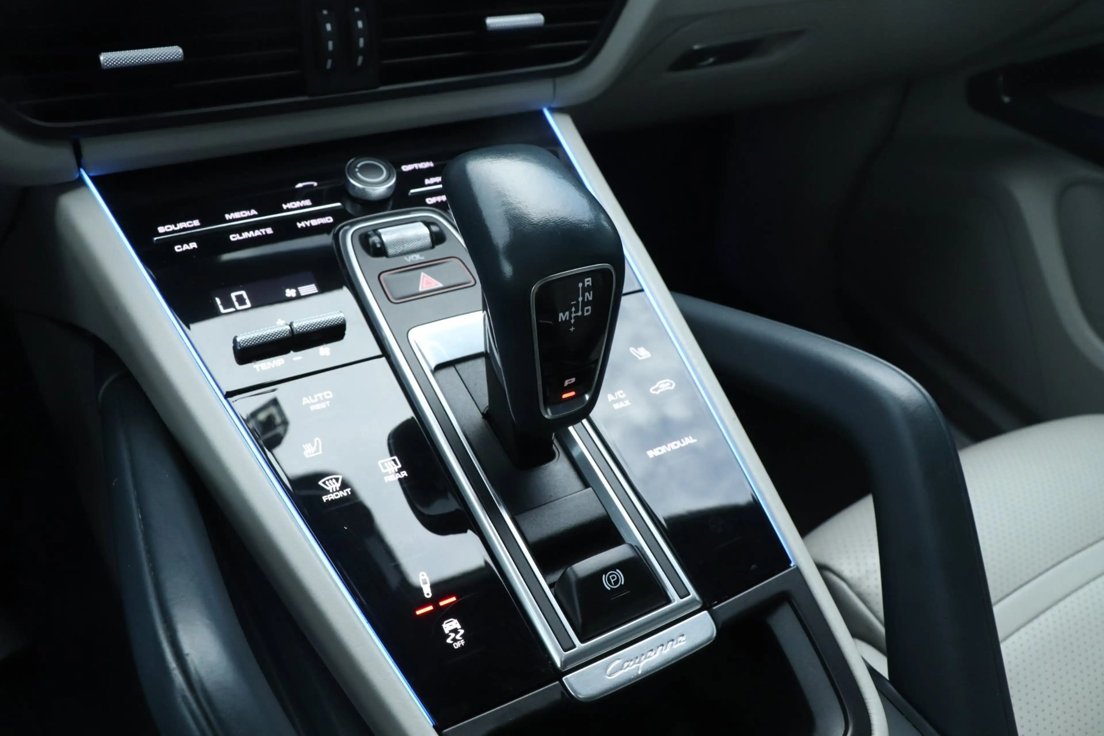 Porsche Cayenne Coupé 3.0 E-Hybrid | Sport Chrono | ACC | Bose | S — photo 27