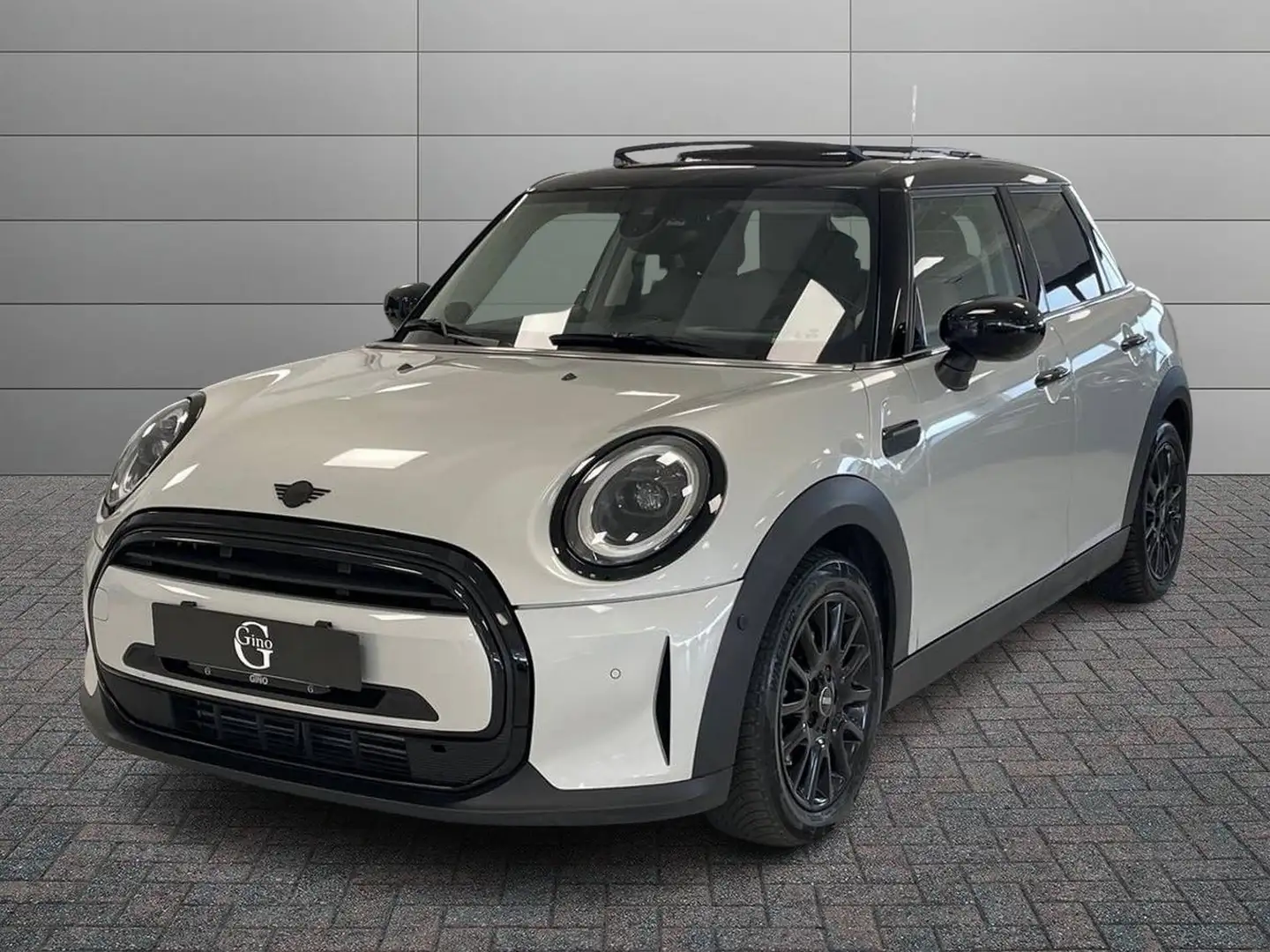 MINI Cooper 5p 1.5 Cooper Classic auto Argent - 1