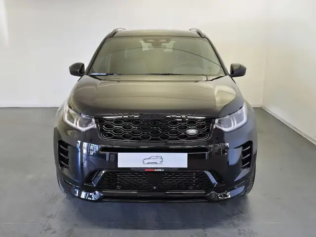 Land Rover Discovery Sport view 8