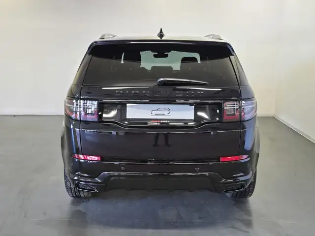 Land Rover Discovery Sport view 7