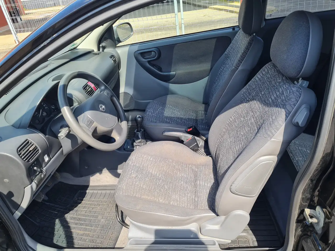Opel Corsa 1.2 16V Comfort, foto 3
