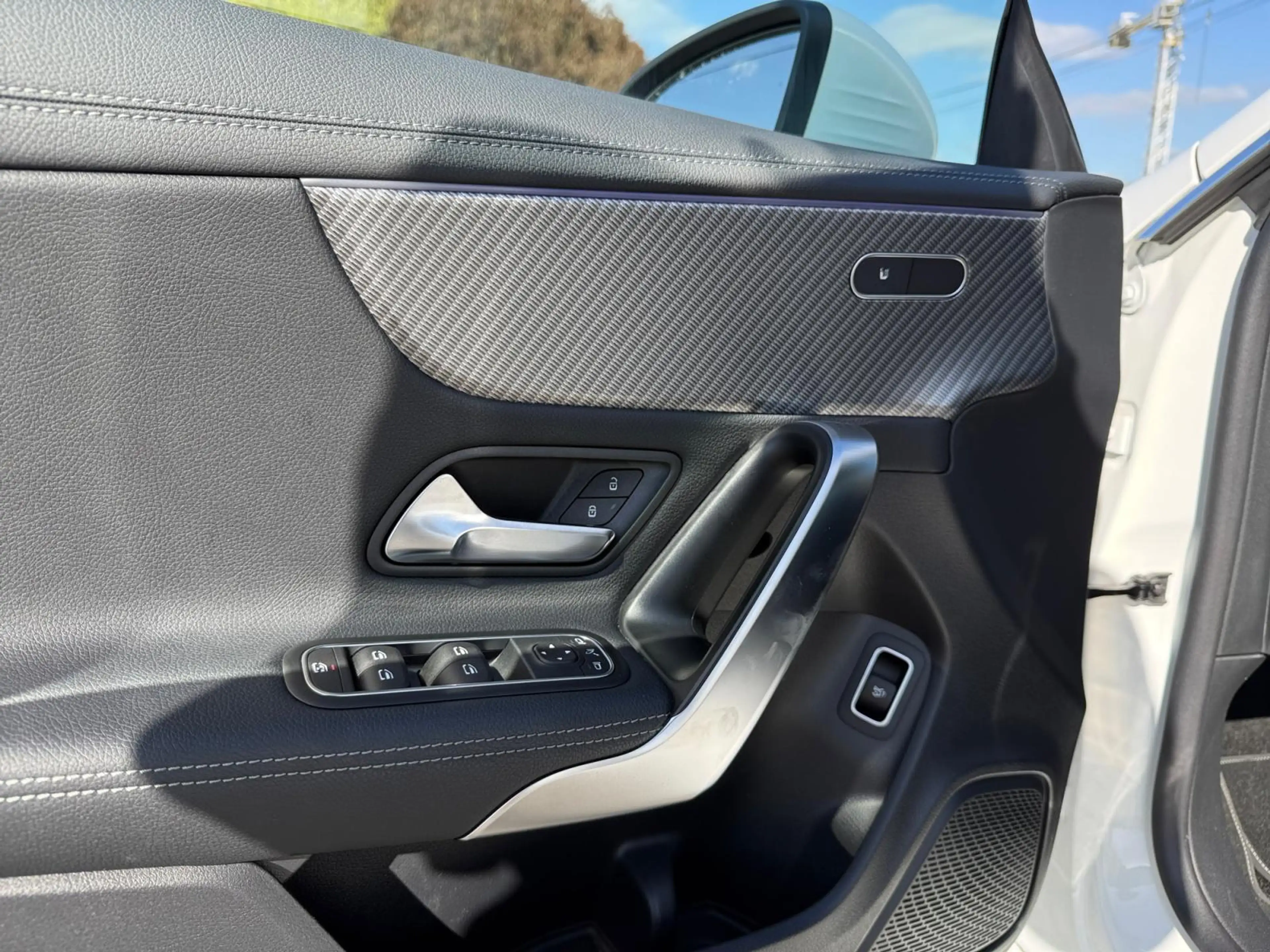 Mercedes-Benz CLA 180 Coupé Progressive — photo 10