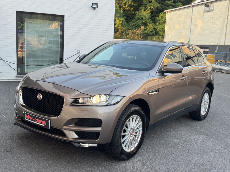 Jaguar F-Pace AUTOMATIQUE 2000 DIESEL PRESTIGE GPS CUIR CLIM FULL OPTION ETAT NEUVE — photo 13
