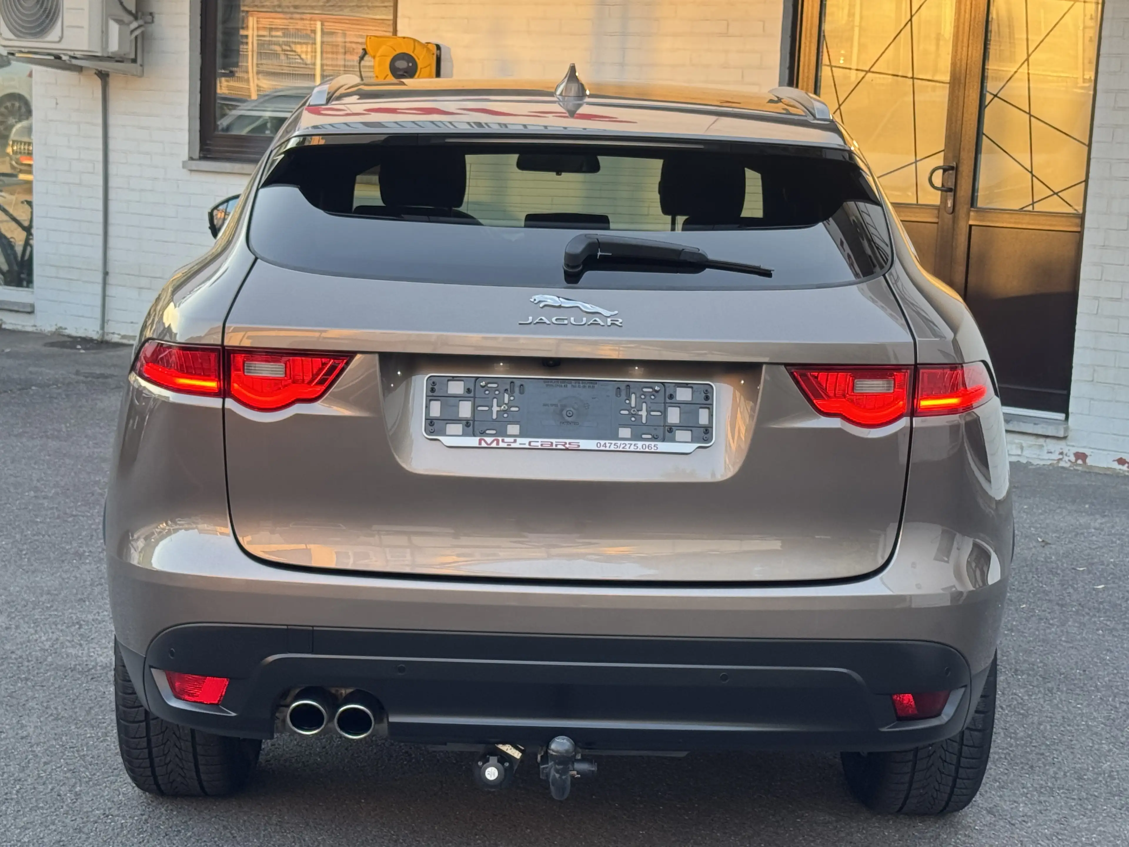 Jaguar F-Pace AUTOMATIQUE 2000 DIESEL PRESTIGE GPS CUIR CLIM FULL OPTION ETAT NEUVE — photo 8