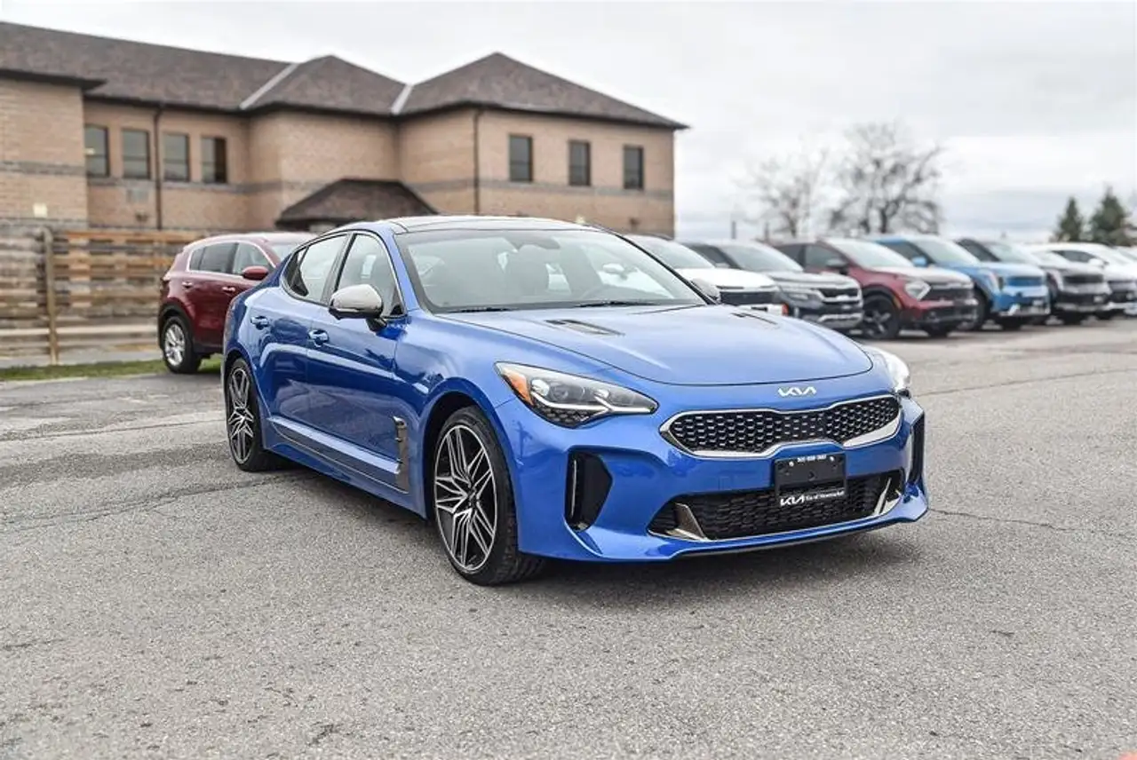 Kia Stinger снимка Kia Stinger