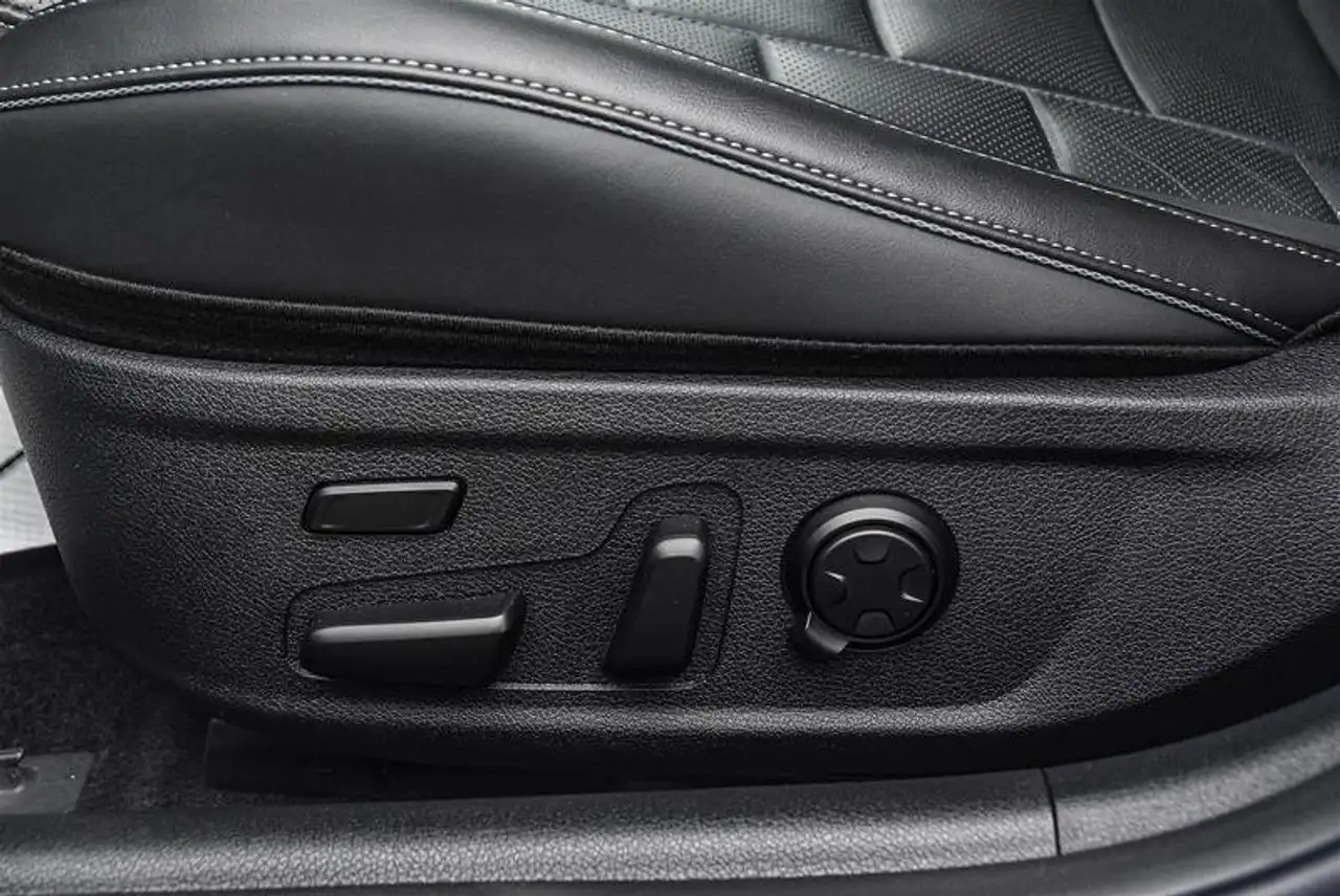 Kia Stinger снимка Kia Stinger