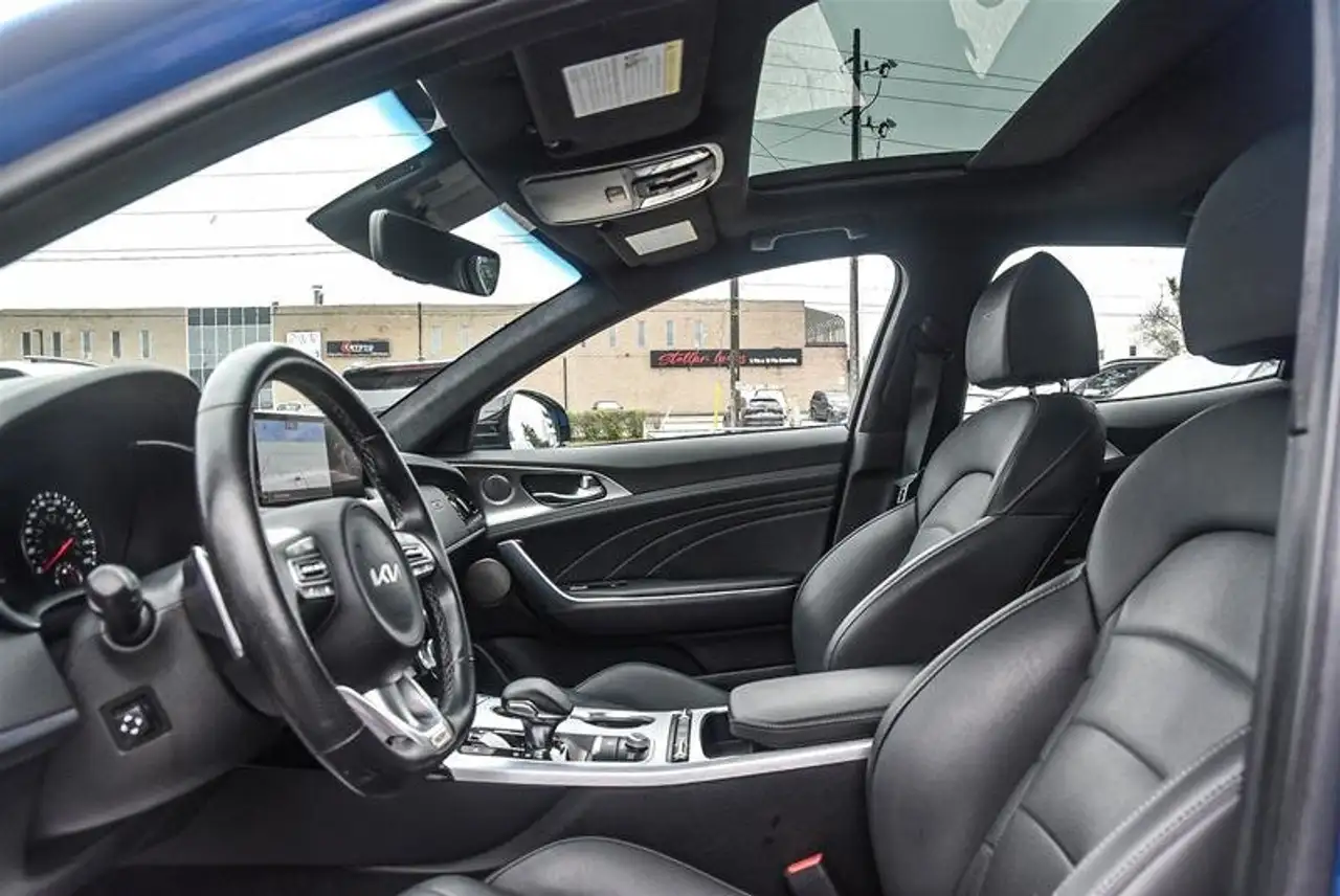 Kia Stinger снимка Kia Stinger