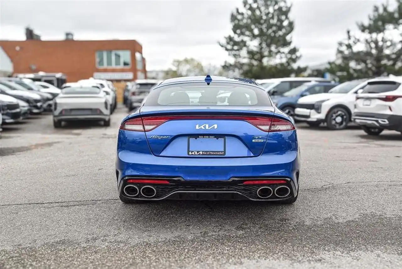 Kia Stinger снимка Kia Stinger
