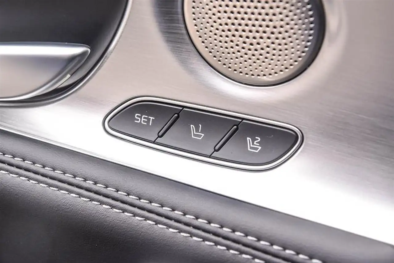 Kia Stinger снимка Kia Stinger