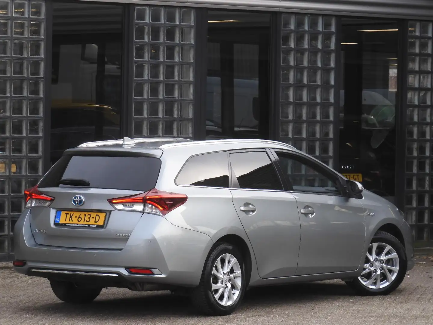 Toyota Auris TS HYBRID EXECUTIVE/ KEYLESS/ PDC V+A/ DAKDRAGERSE Gri - 2