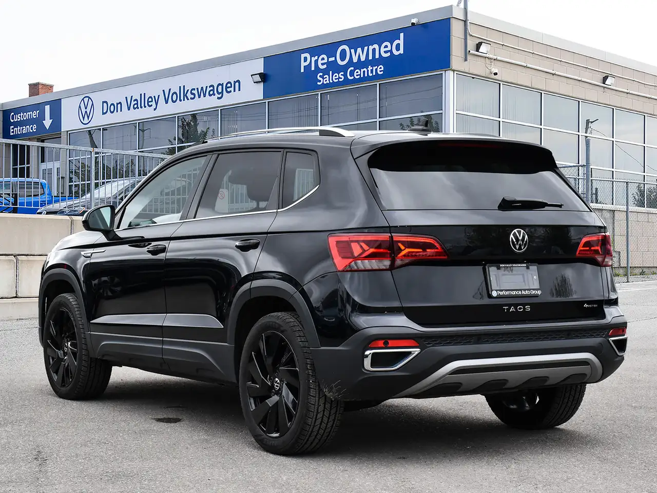 Volkswagen Taos снимка Volkswagen Taos