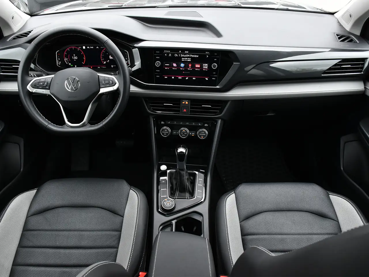 Volkswagen Taos снимка Volkswagen Taos