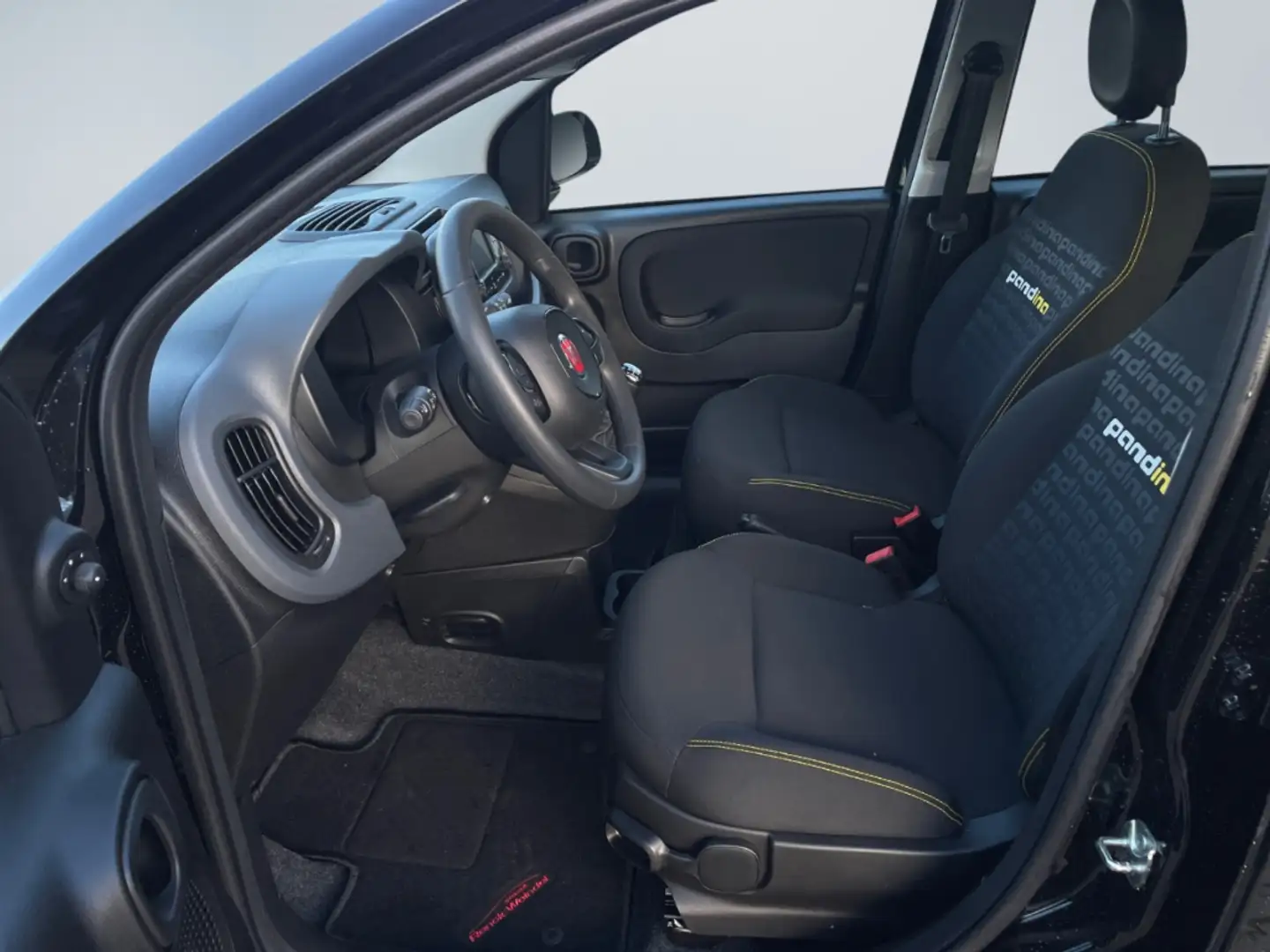 Fiat Panda Pandina Cross 1.0 GSE DAB Spurhalteass. Verkehrsze Schwarz - 2