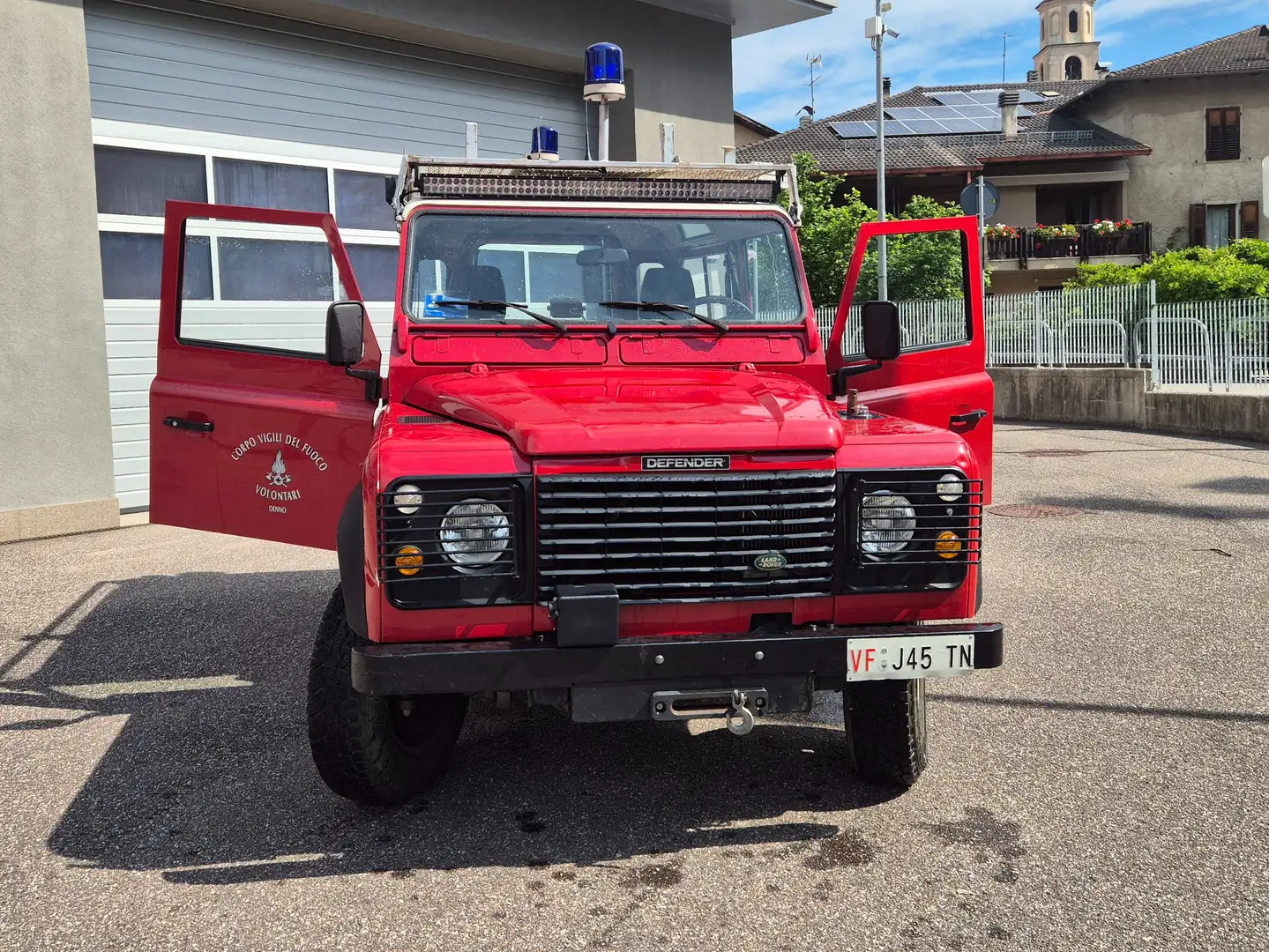 Land Rover Defender Defender 90 2.5 tdi Hard top Czerwony - 1