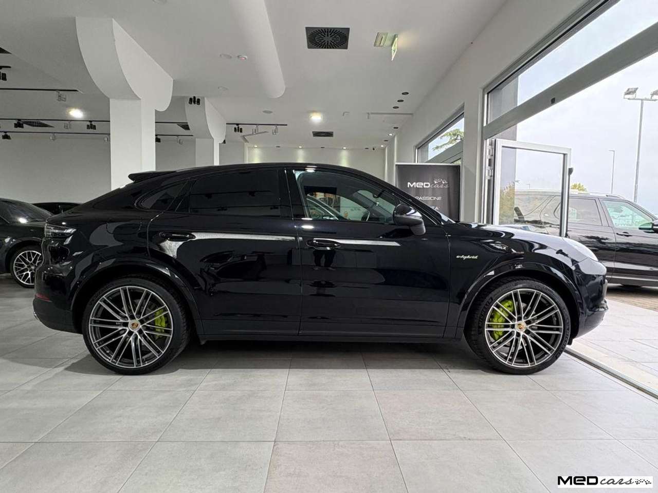 Porsche Cayenne Coupé 3.0 V6 E-Hybrid 5 Posti / 22" / TAGLIANDATA PORSCH