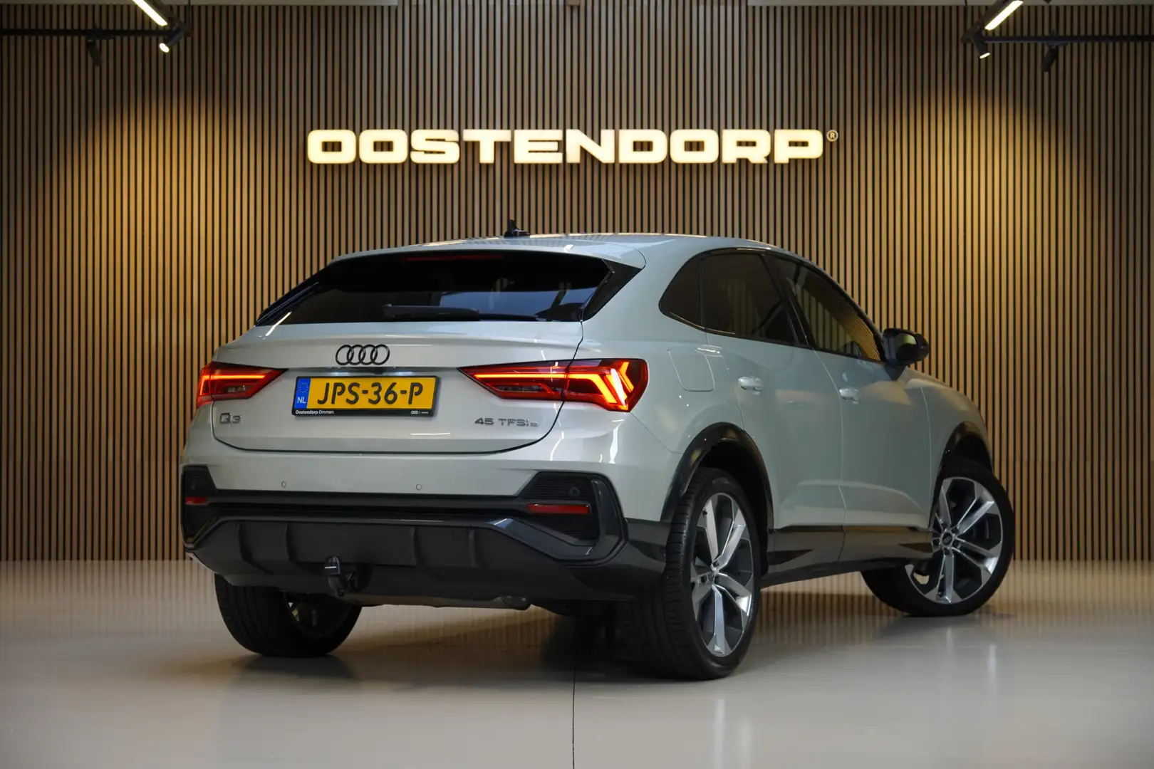 Audi Q3 Sportback 45TFSIe/245pk S-Line Edition|2022|Trekha Zilver - 2