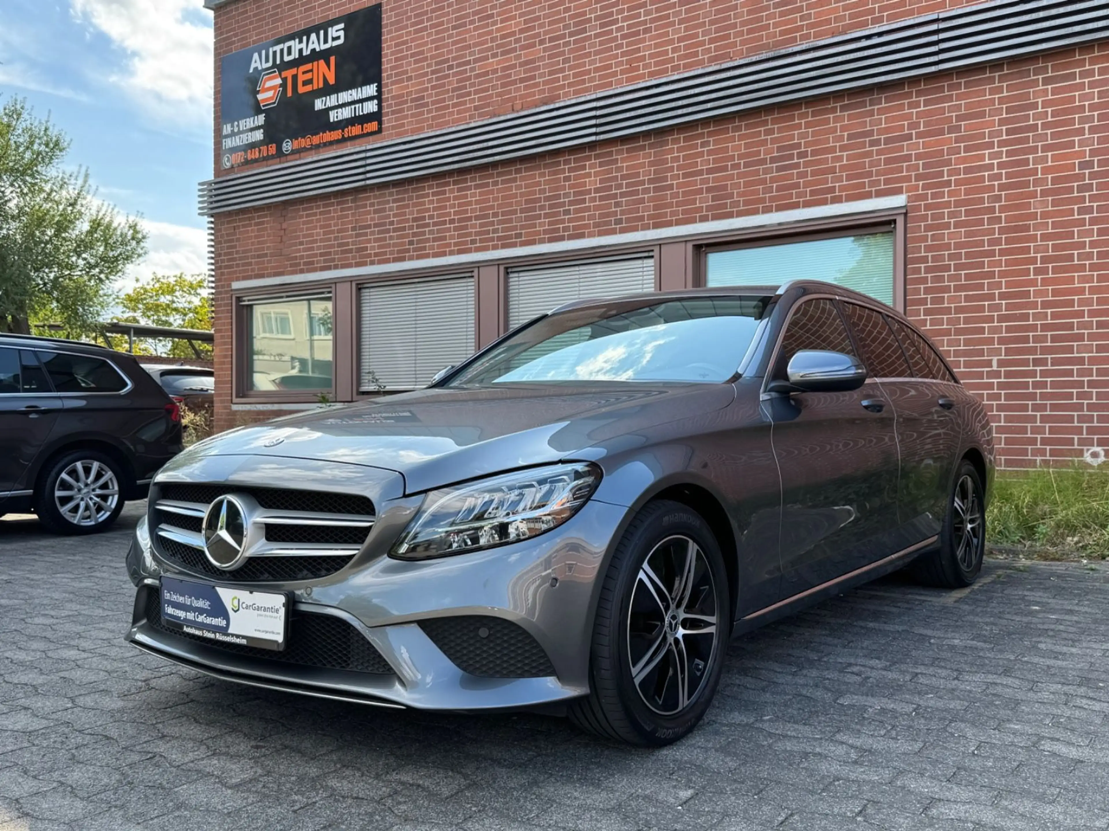 Mercedes-Benz C 200 d T Avantgarde *CAM*ASSISTS*CARPLAY*LED*