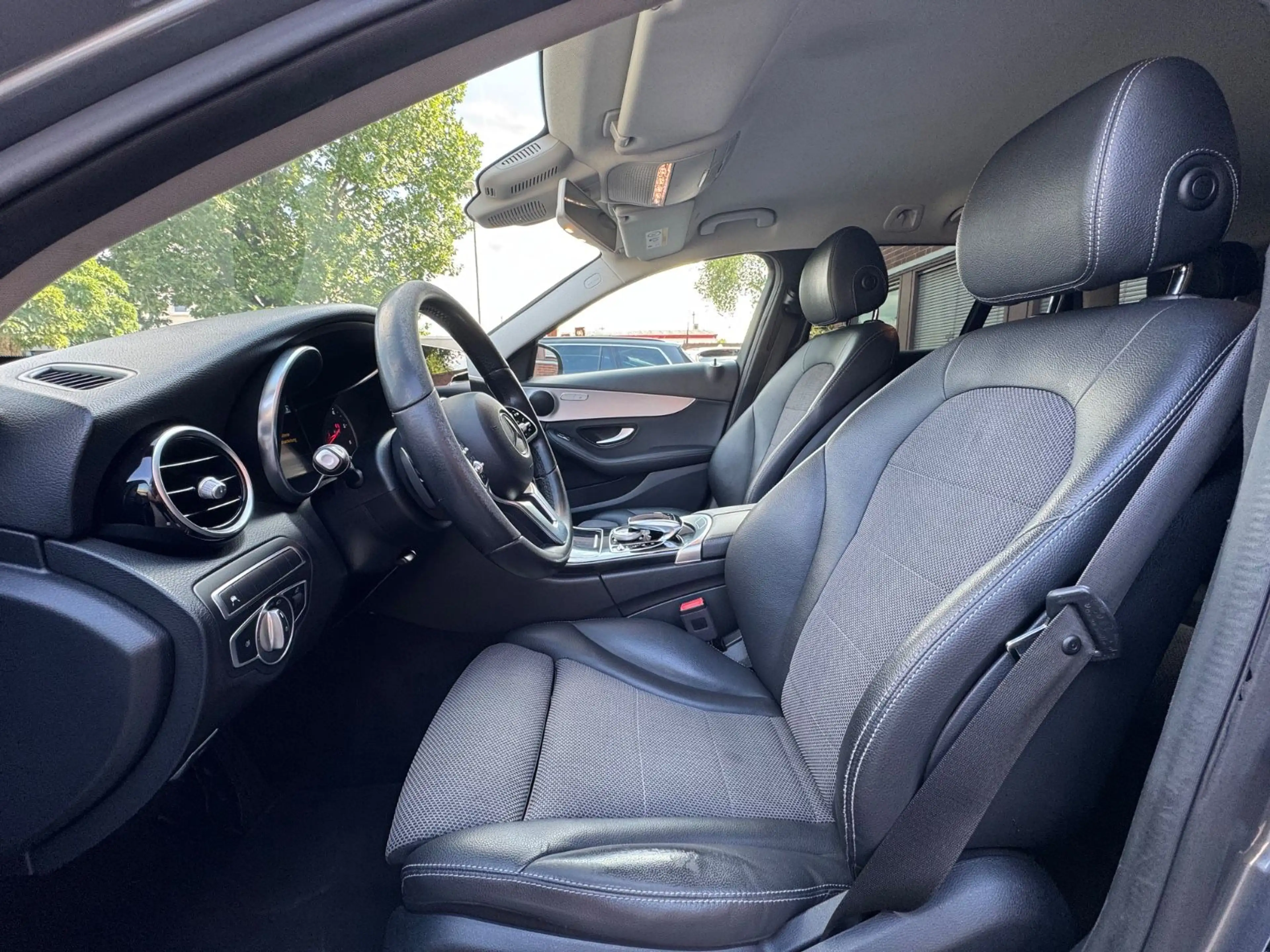 Mercedes-Benz C 200 d T Avantgarde *CAM*ASSISTS*CARPLAY*LED* — photo 11