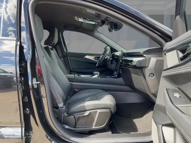 Renault Austral view 8