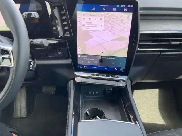 Renault Austral view 12