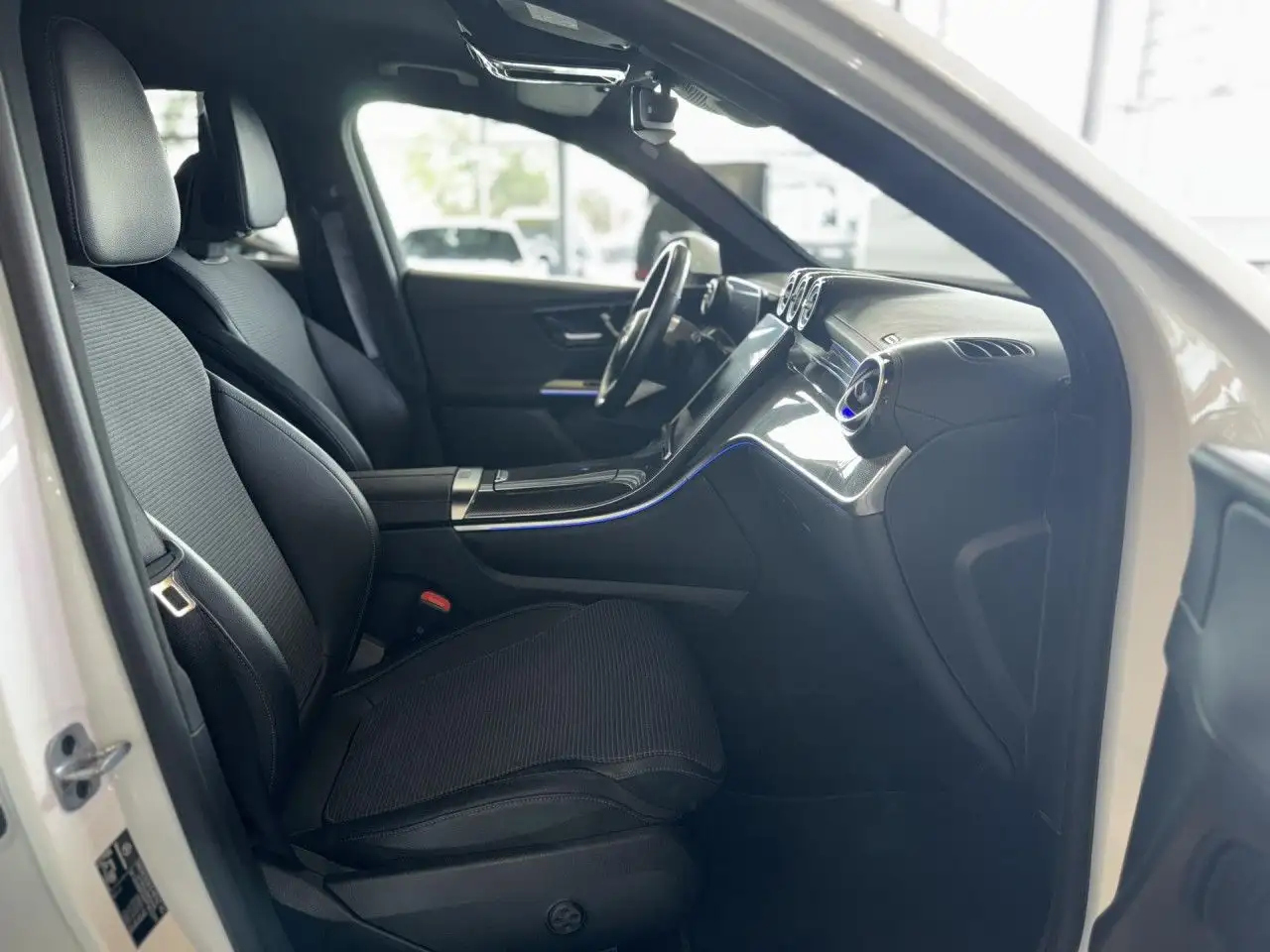 Mercedes-Benz GLC 220 d 4Matic Avantgarde, Memory, MBUX! Navi 17