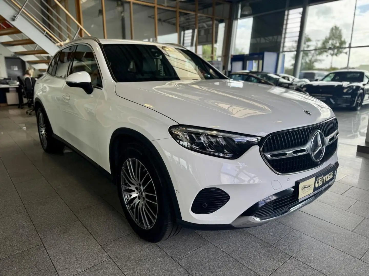 Mercedes-Benz GLC 220 d 4Matic Avantgarde, Memory, MBUX! Navi Blanc - 2