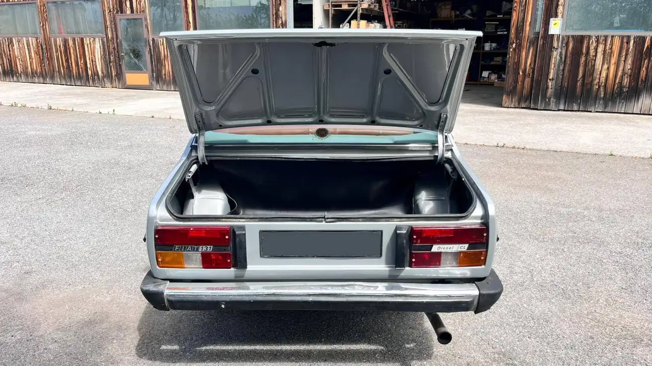 Fiat 131 4p 2.0d L, foto 8