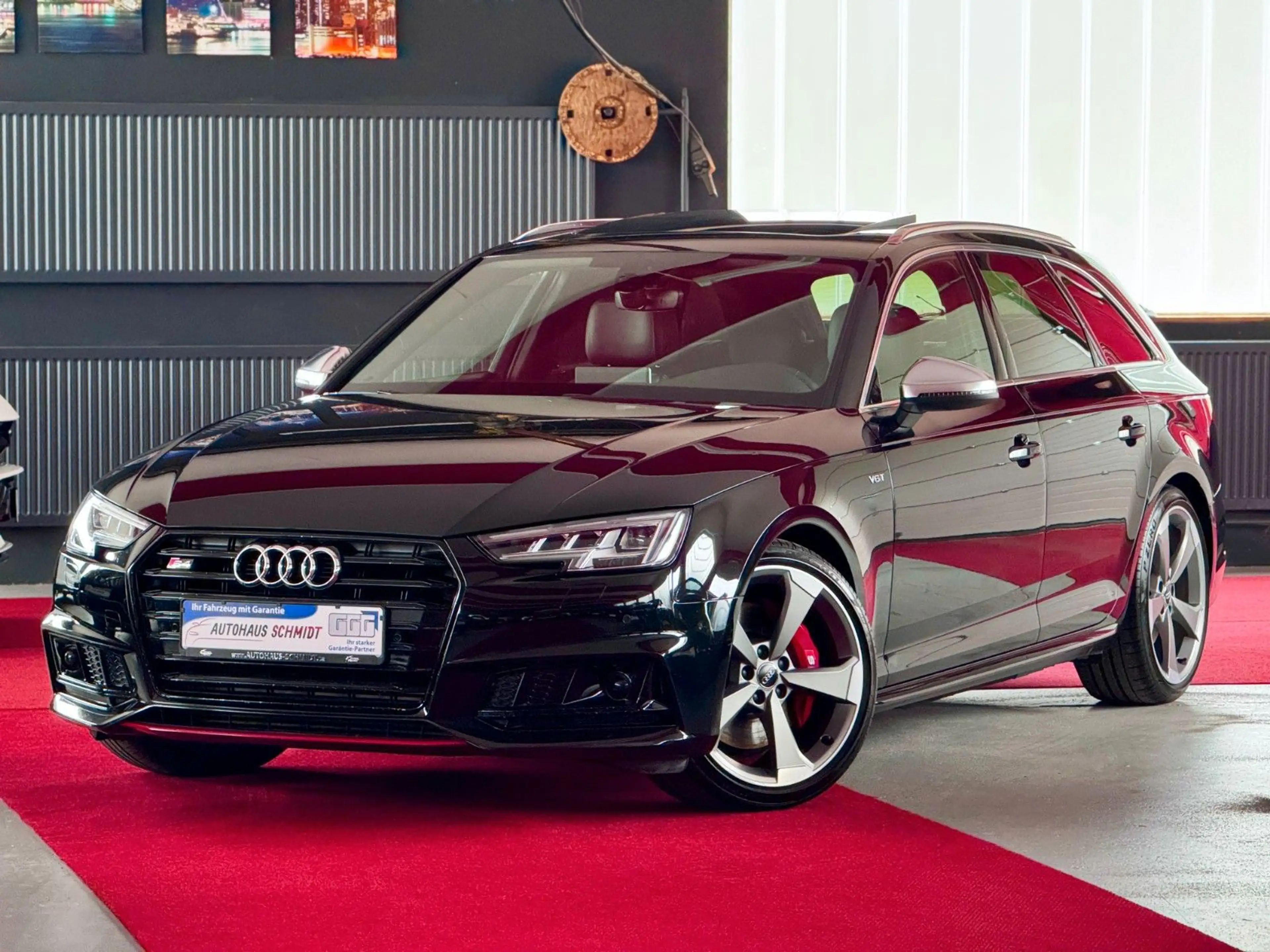Audi S4 Avant 3.0TFSI quattro Pano Virtual ACC Matrix